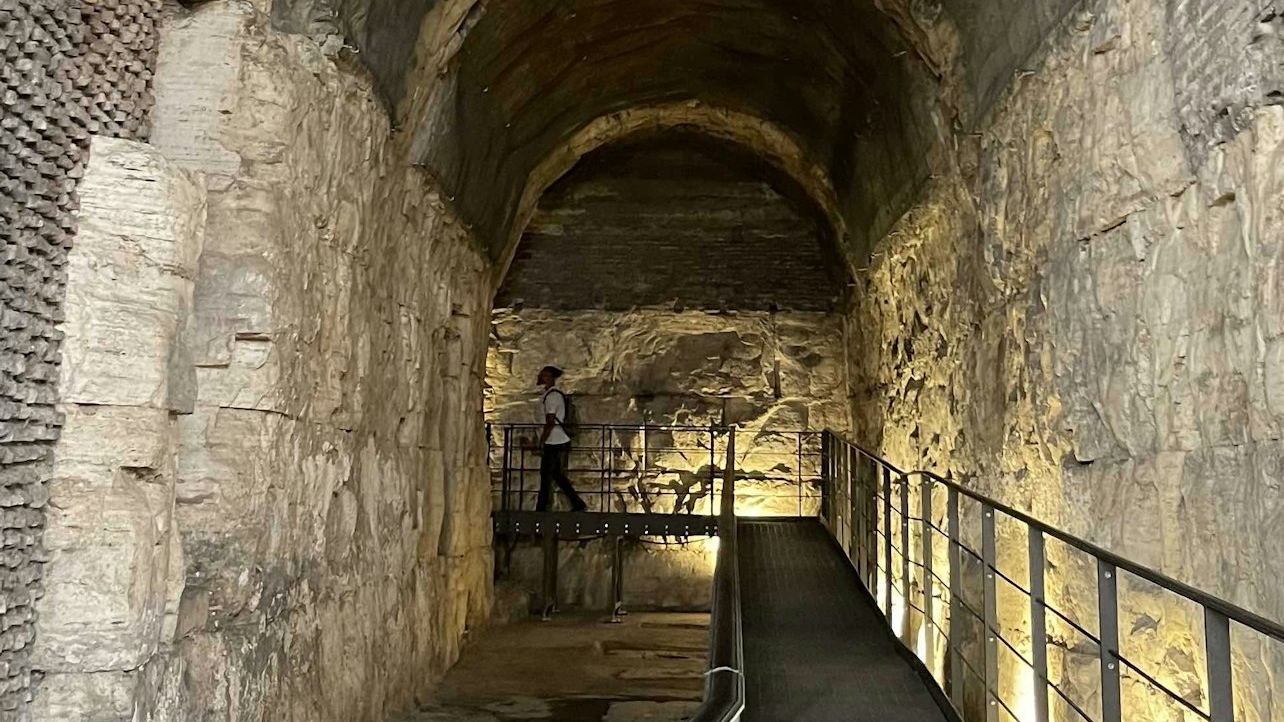 羅馬鬥獸場、地下層和競技場樓層之旅