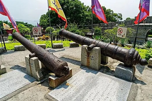 廈門南普陀寺 廈門大學外觀  沙坡尾  胡裡山炮臺 環島路 私人導覽1日遊