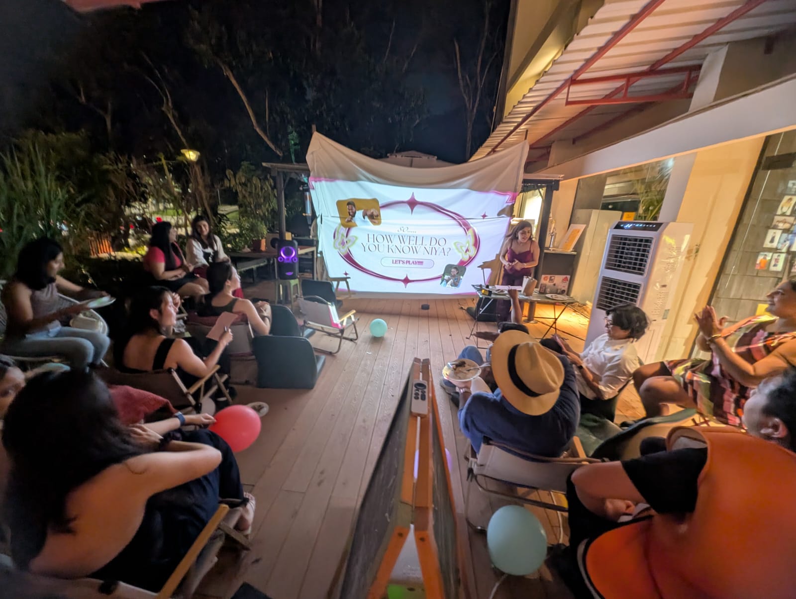 加購：電影螢幕：與我們一同舉辦派對！