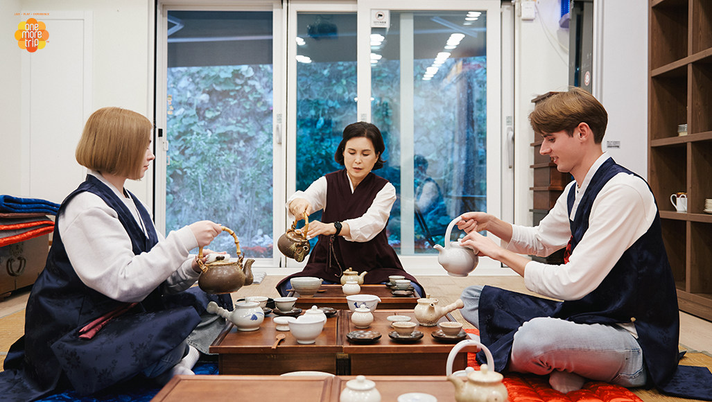 韓國傳統茶道 &  茶餅製作體驗
