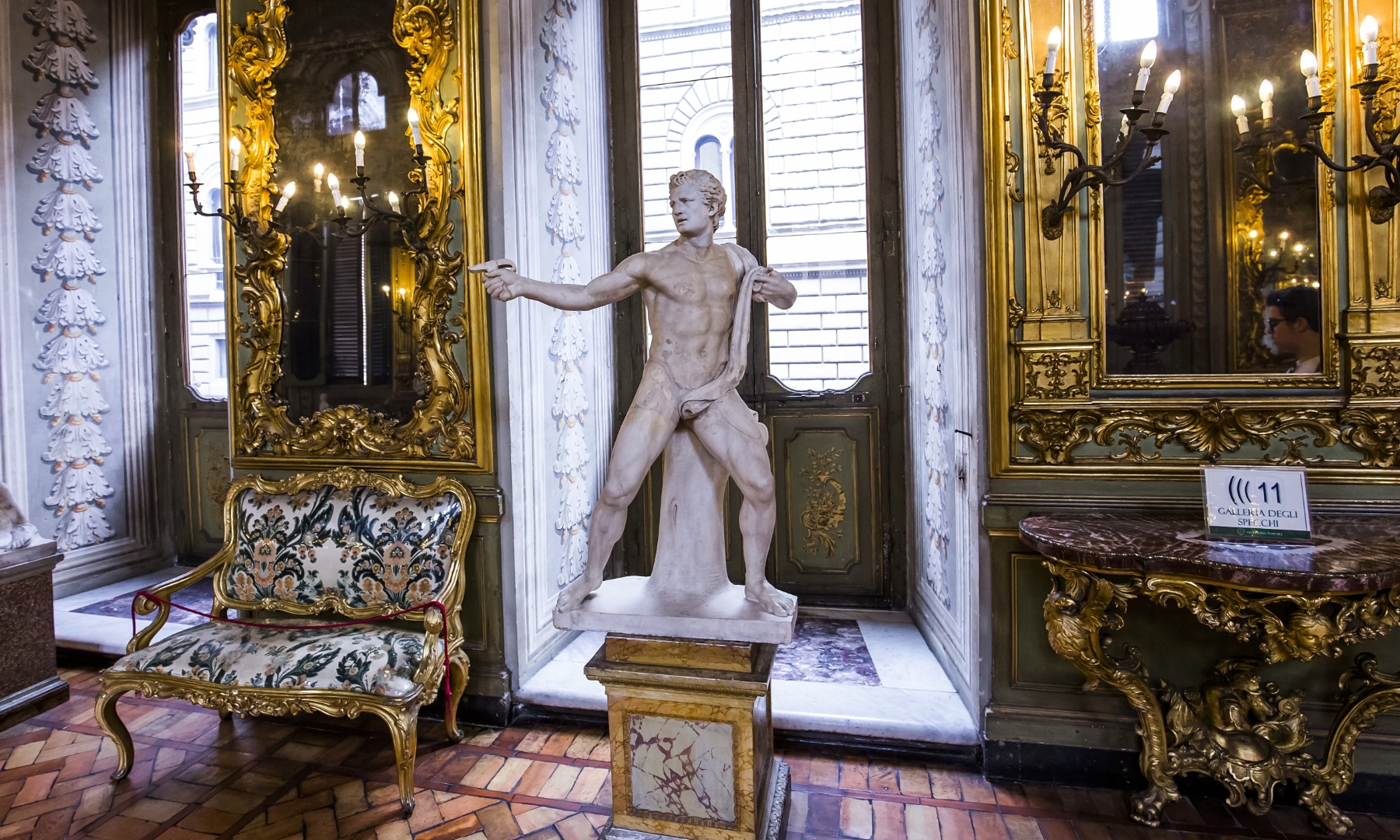 statue inside Doria Pamphilj 