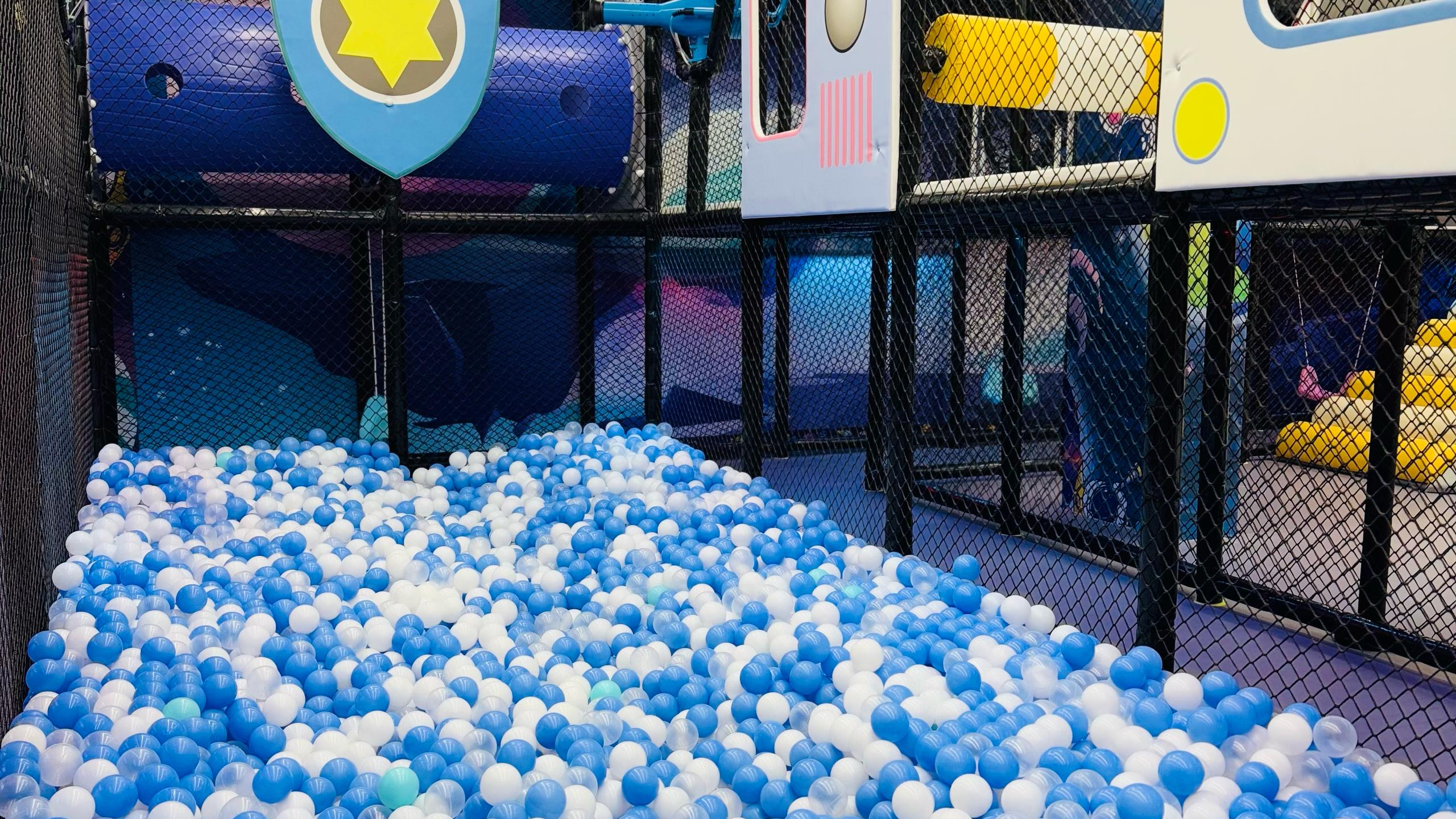 🔫💥 在史詩般的泡泡爆破戰區中,誰將成為最後的贏家?準備好,瞄準,開火! 🔫💥 在史詩般的泡泡爆破戰區中,誰將成為最後的贏家?準備好,瞄準,開火!