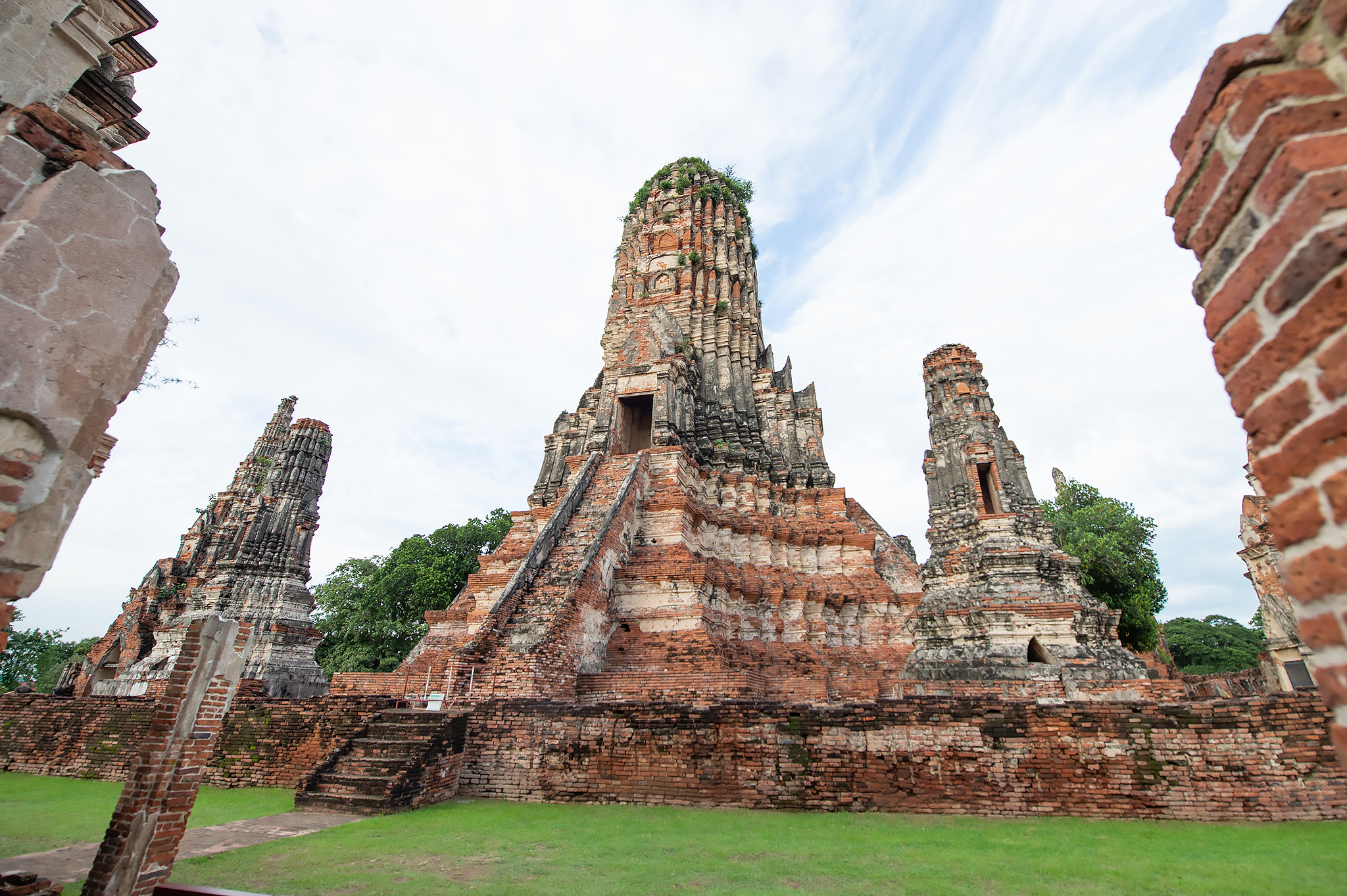 前往舉世聞名的皇家寺廟วัดไชยวัฒนาราม (Wat Chaiwatthanaram),感受大城王國時期的輝煌歷史 前往舉世聞名的皇家寺廟วัดไชยวัฒนาราม (Wat Chaiwatthanaram),感受大城王國時期的輝煌歷史