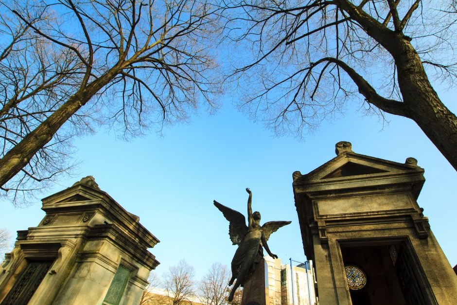 Montparnasse Walking Tour in Paris