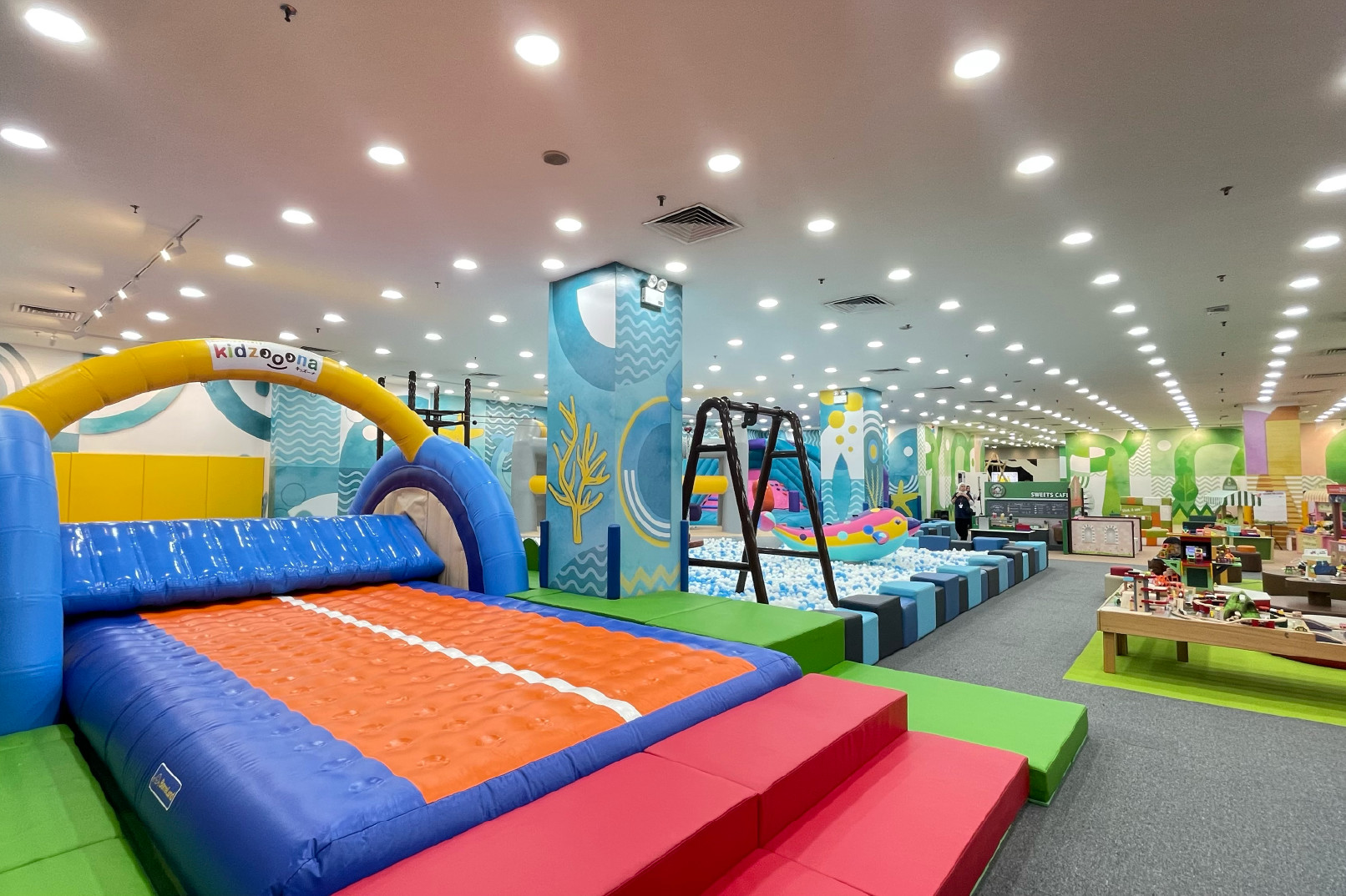 Johorda Kidzooona o‘yin parkiga chipta