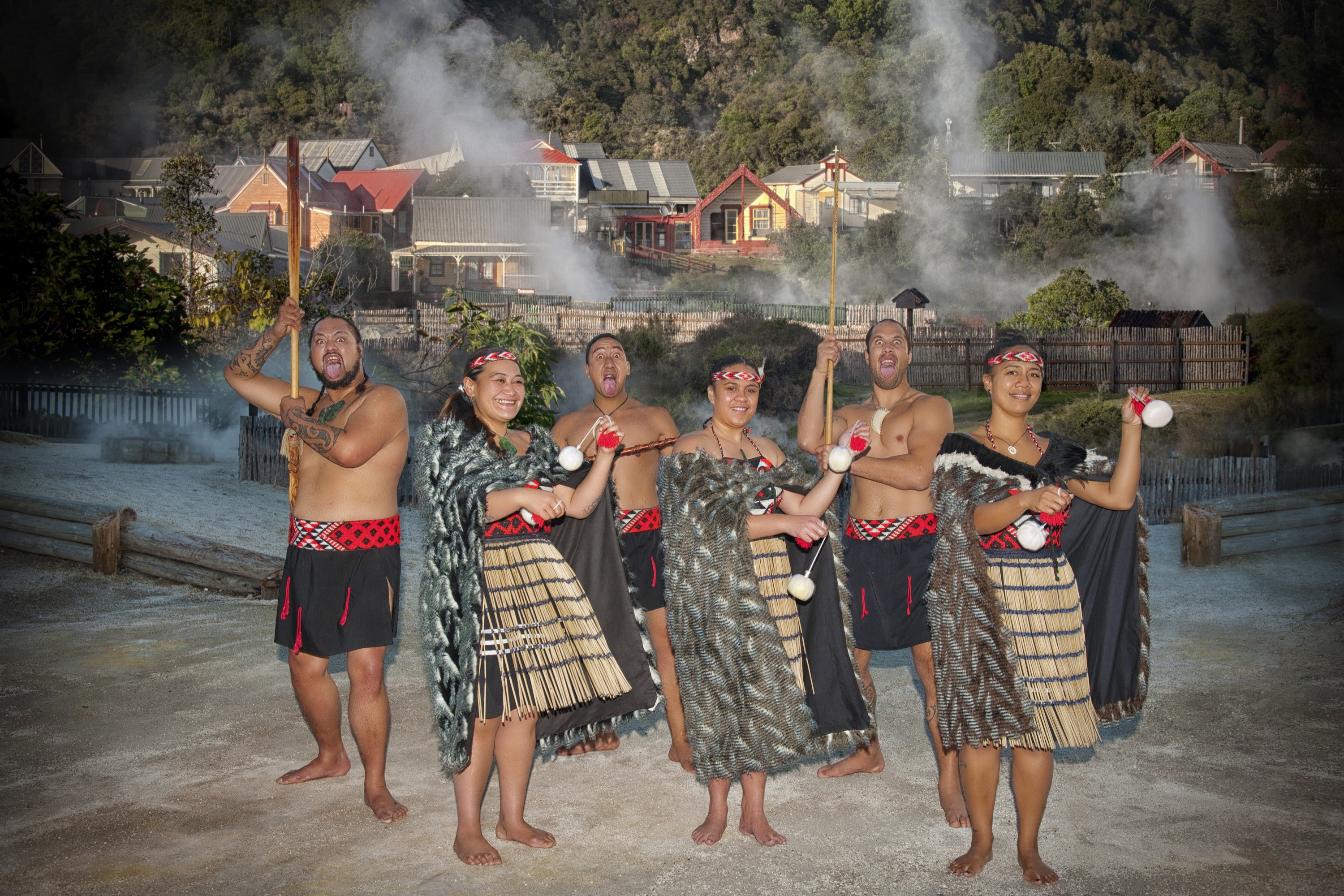 From Auckland: Rotorua Maori Village & Polynesian Spa Small Group