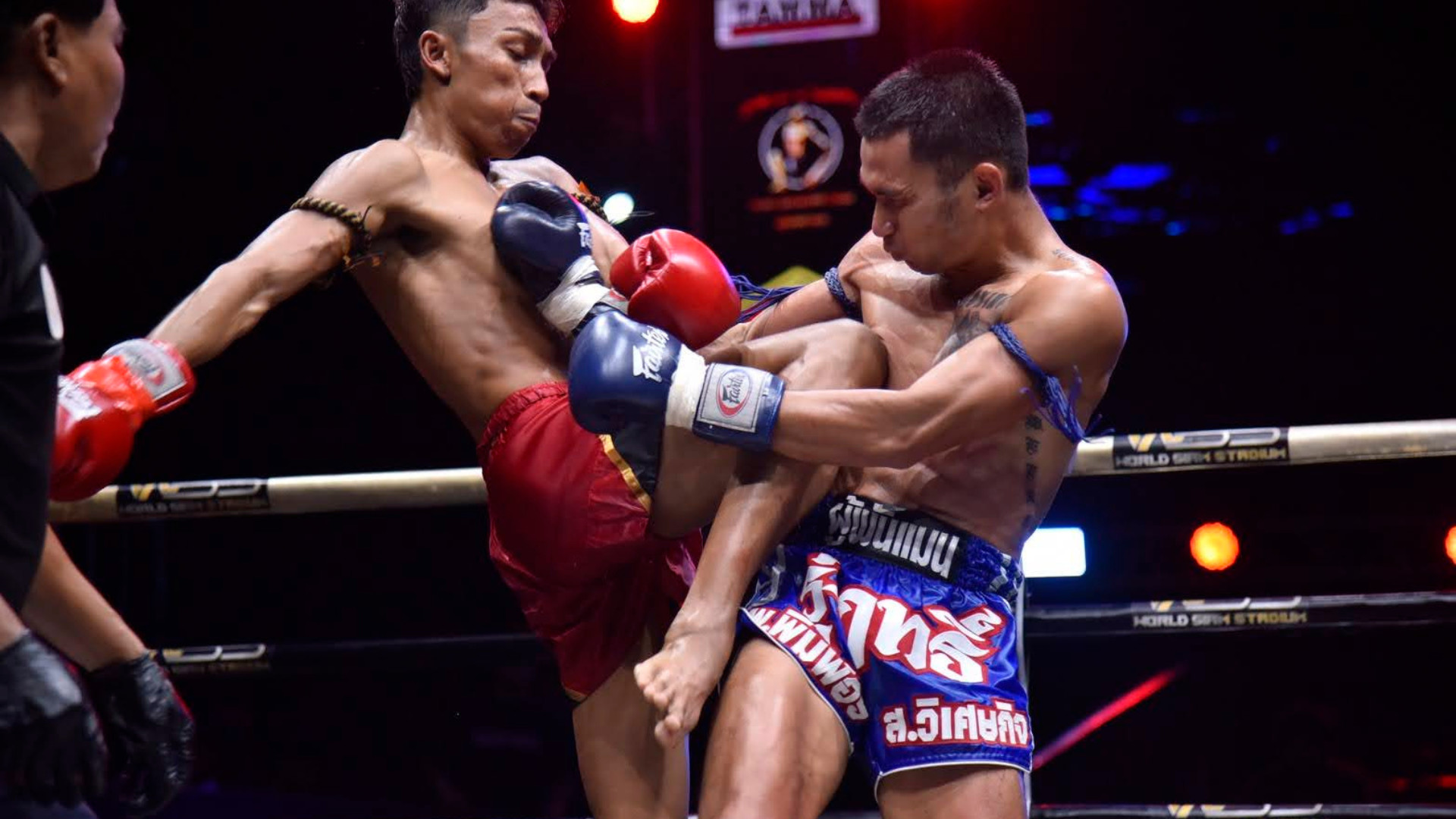 Муай Тай Пантамит на стадионе World Siam в Бангкоке