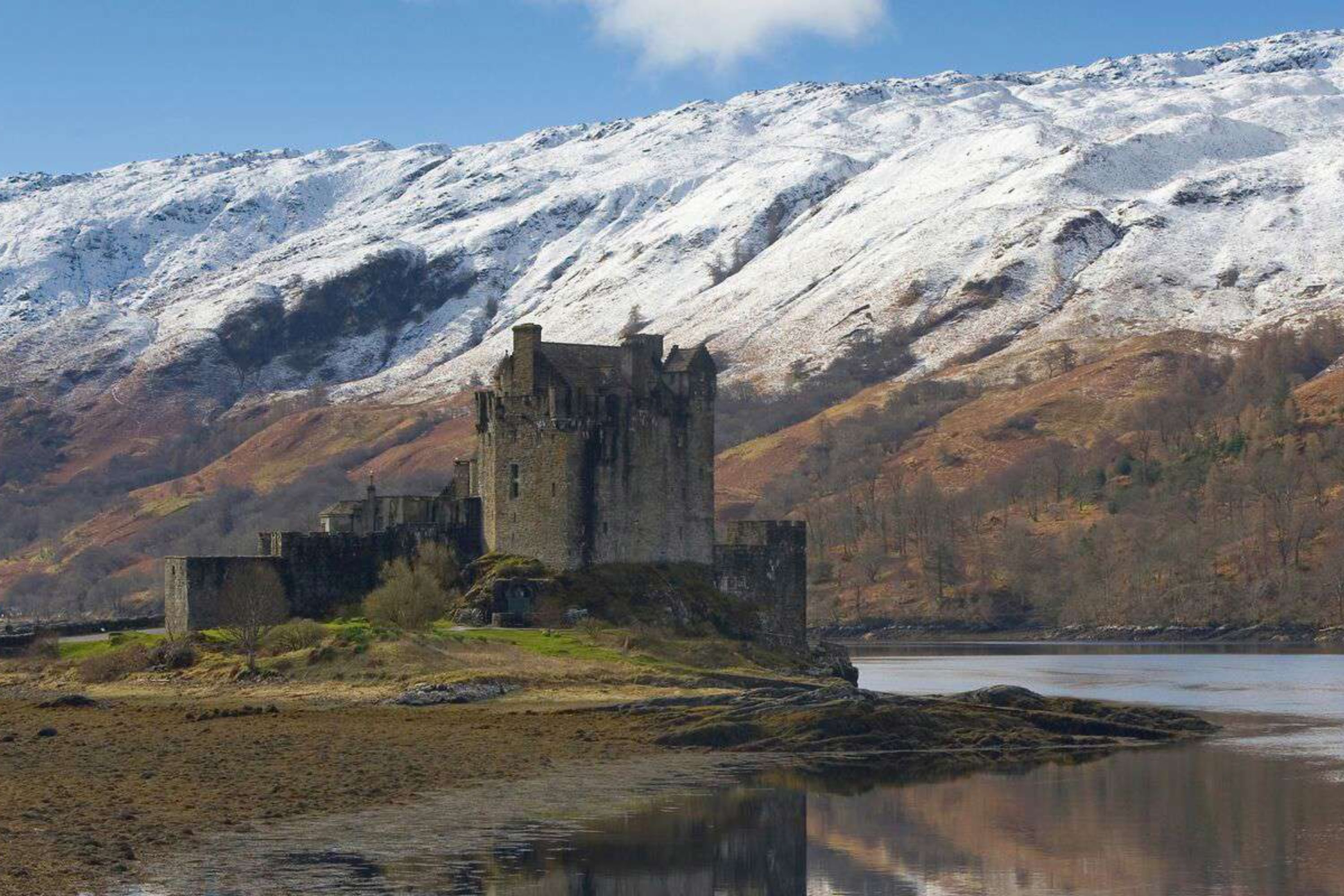 Isle of Skye and Eilean Donan Castle Day Tour from Inverness