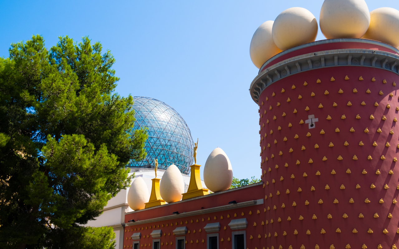 Girona, Figueres, and Cadaques Tour from Barcelona
