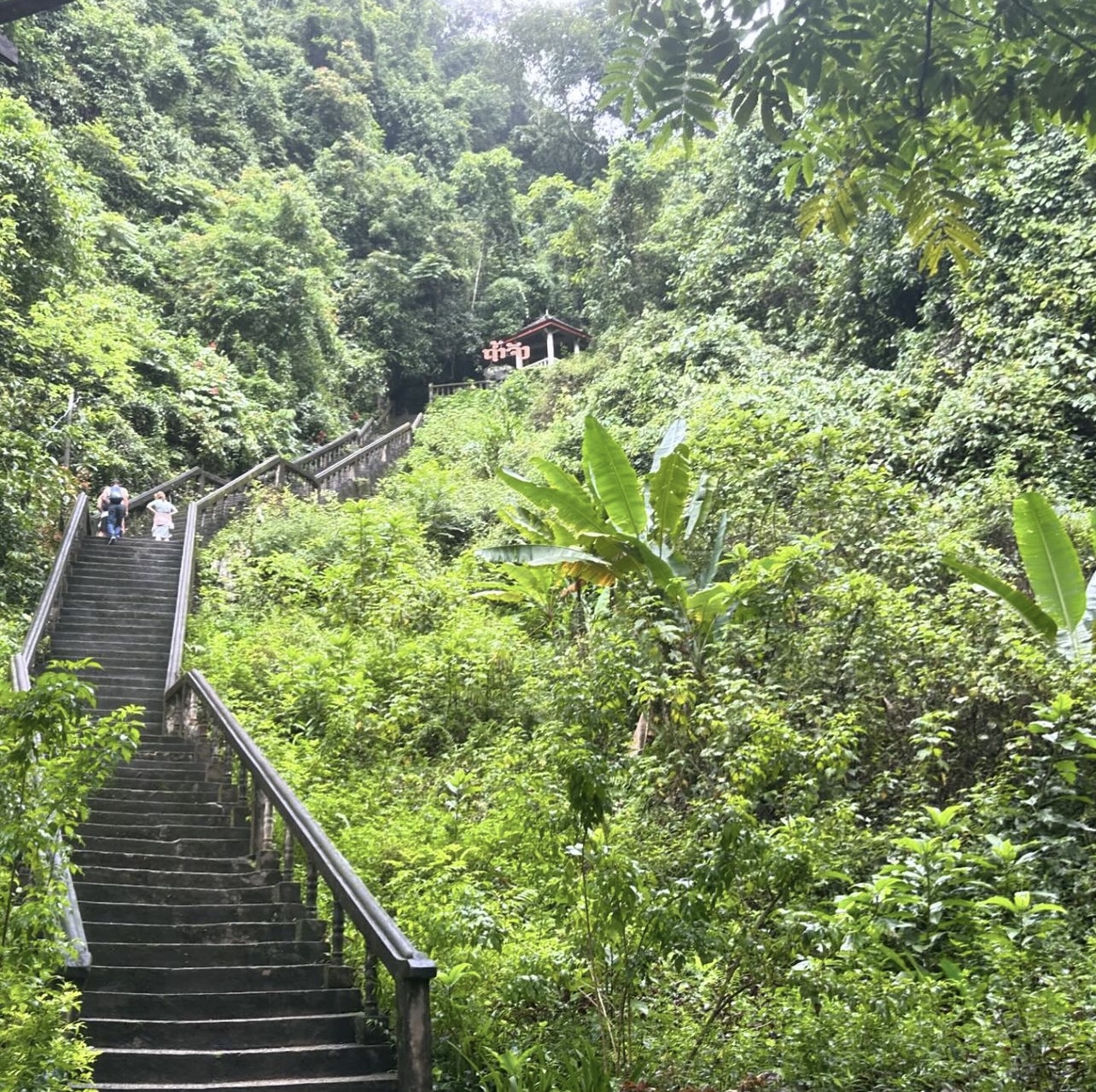 Vangvieng  Cave & Nam Song River
