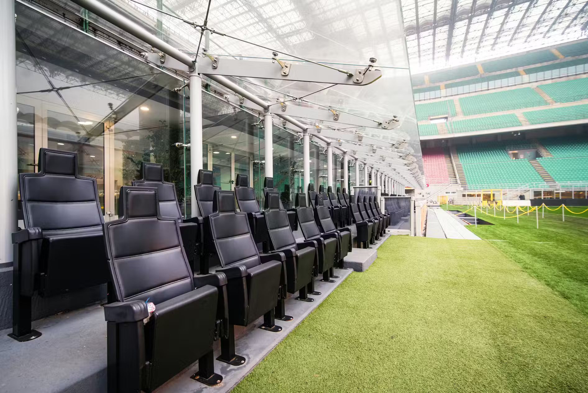 體驗歐洲最大、最具歷史意義的足球場之一 體驗歐洲最大、最具歷史意義的足球場之一