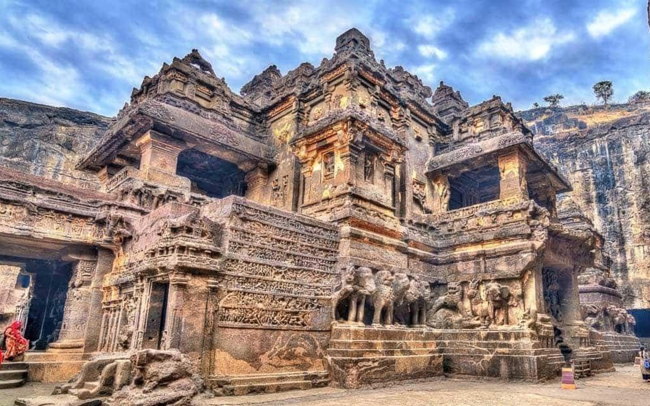 Skip-the-queue private Ajanta & Ellora 2-Day Tour ticket included