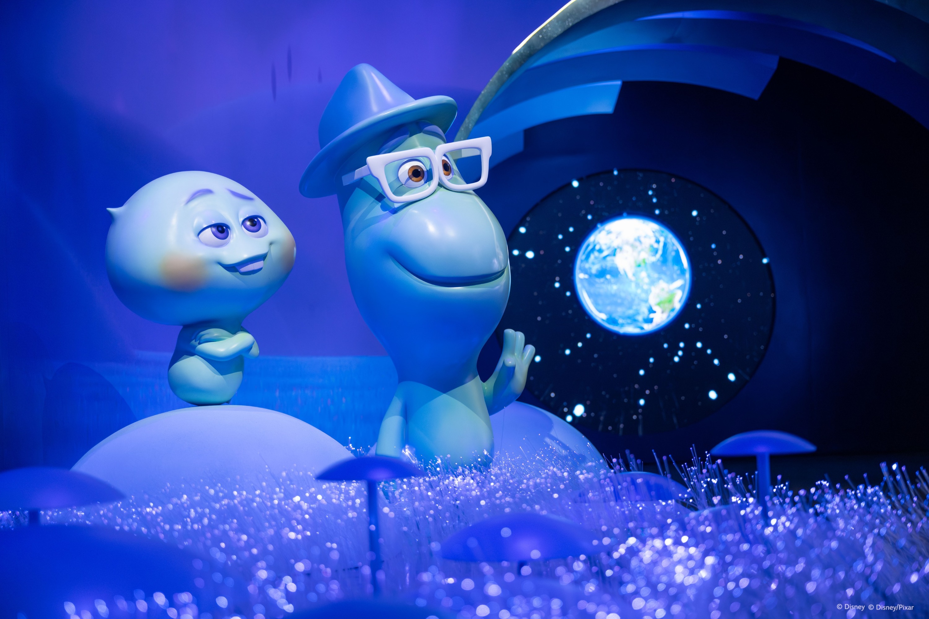 根據七個皮克斯經典電影精心打造的皮克斯主題世界，講述那些打動人心的關於成長、勇氣、家庭、夢想與愛的故事。