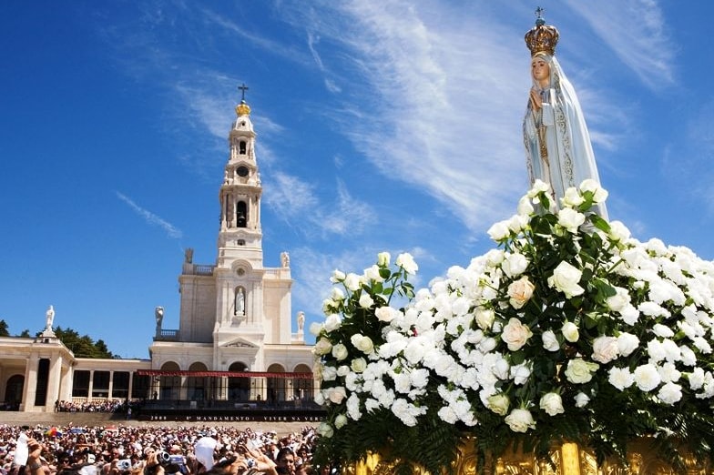 Fatima and Coimbra Day Tour from Porto