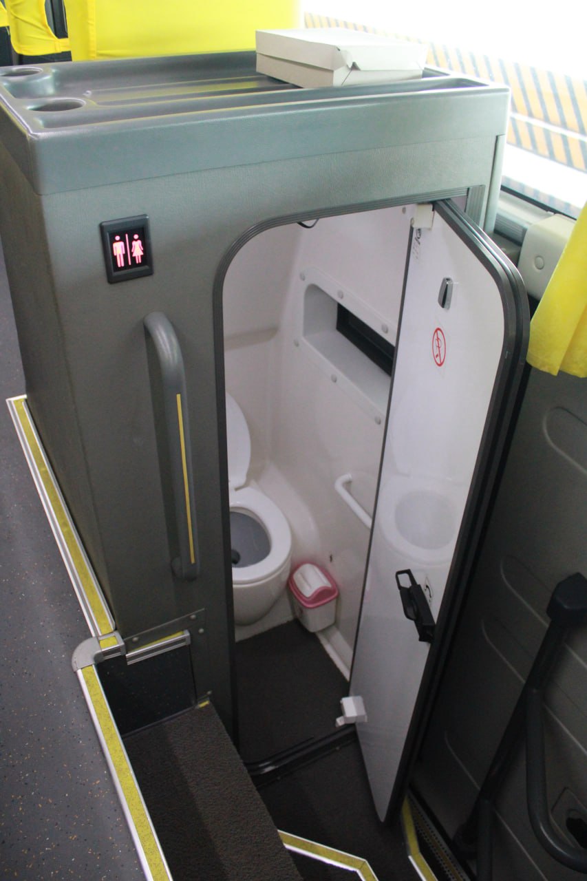 Manila - Baguio Bus by Solid North