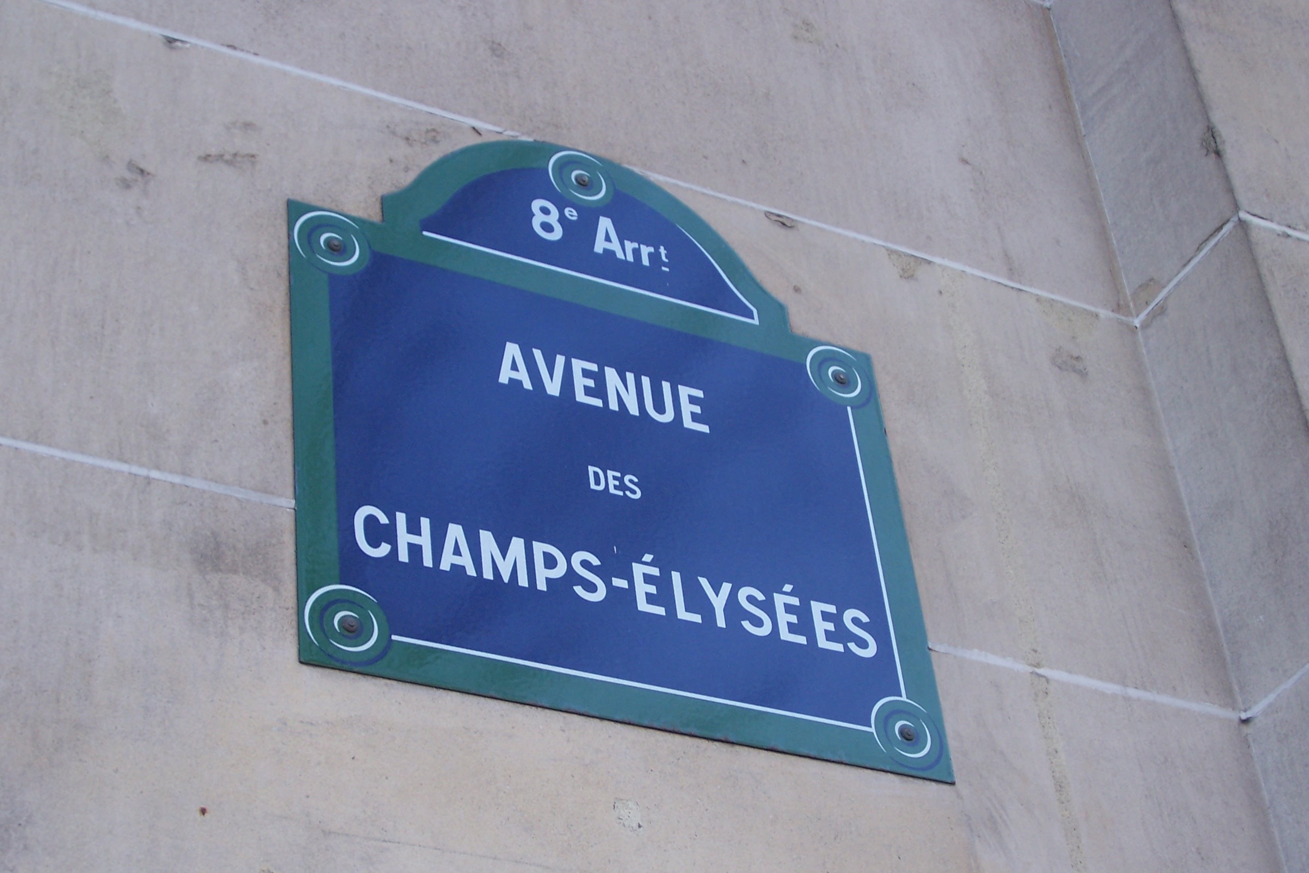 Champs Elysees Walking Tour with Arc de Triomphe Entry in Paris