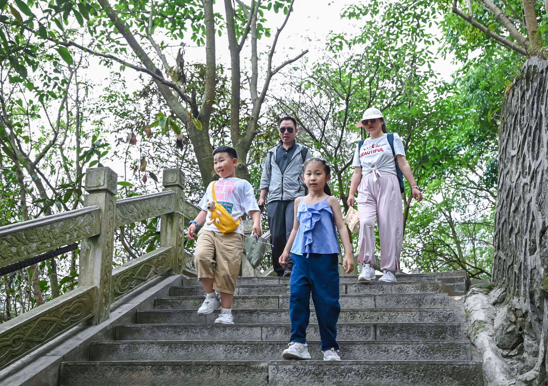 貴州貴陽往返 黃果樹一日遊（1人起發團）