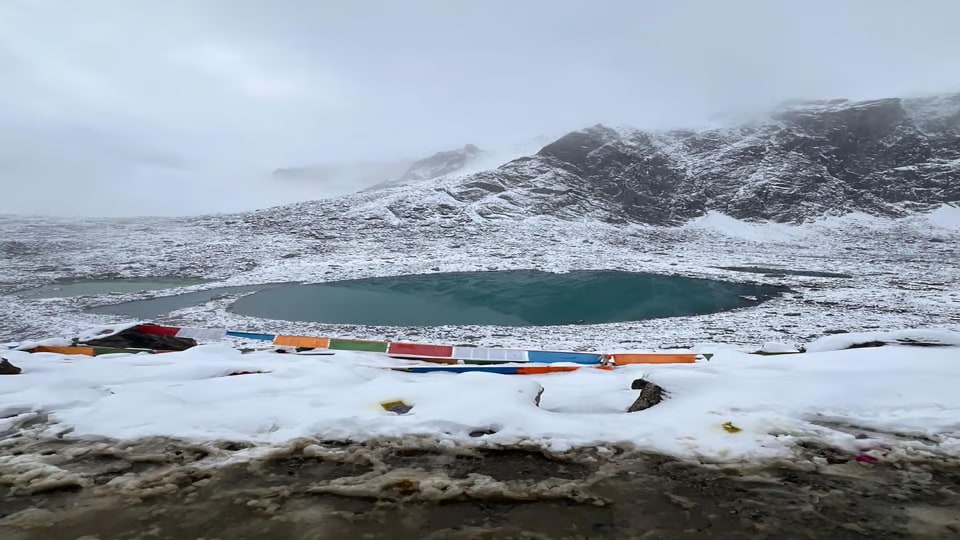 珠穆朗瑪峰和岡仁波齊峰朝聖團體遊