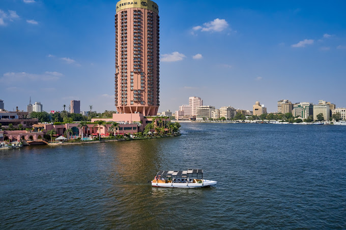 Private 2-Hour Nile River Cruise with Gourmet Meals in Cairo 