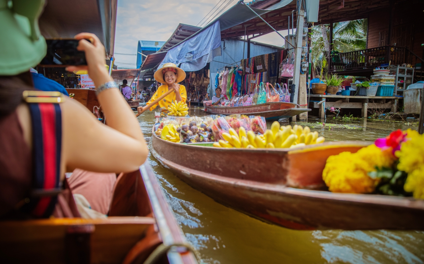 丹嫩沙多水上市場 (Damnoen Saduak Floating Market) 米其林美食一日遊