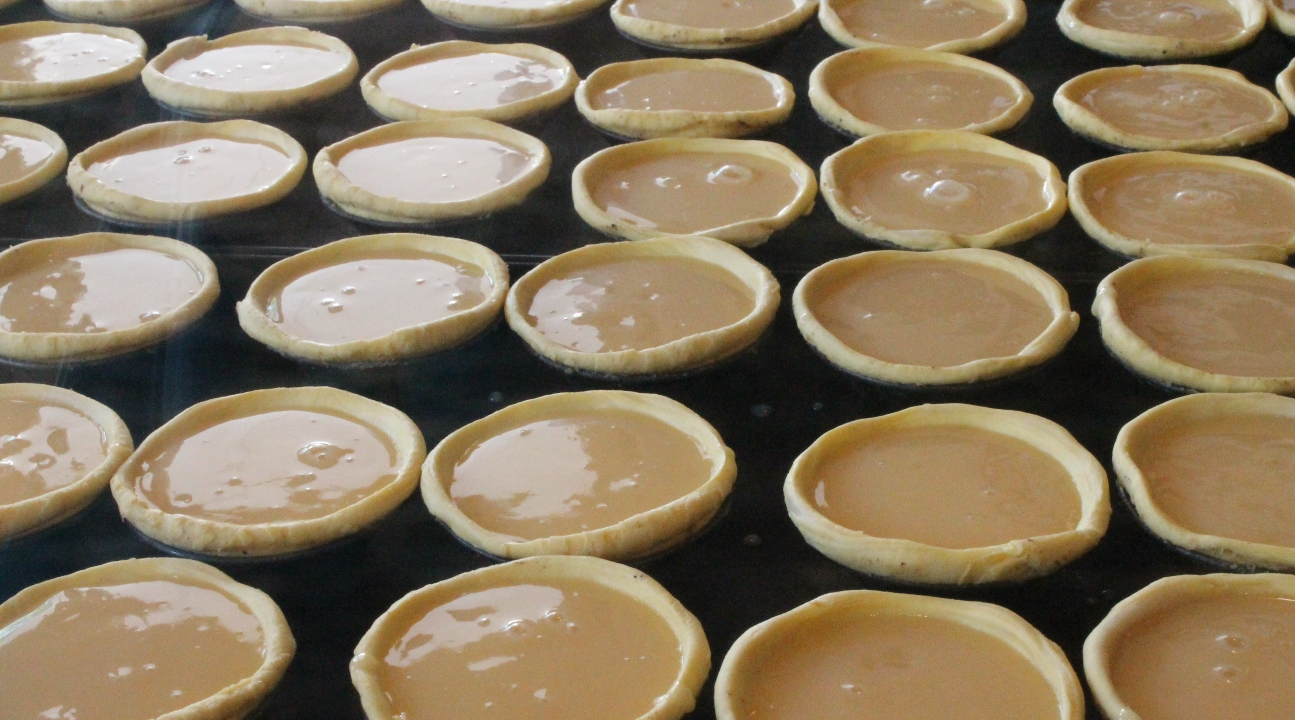 Portuguese pastries with cream in the middle
