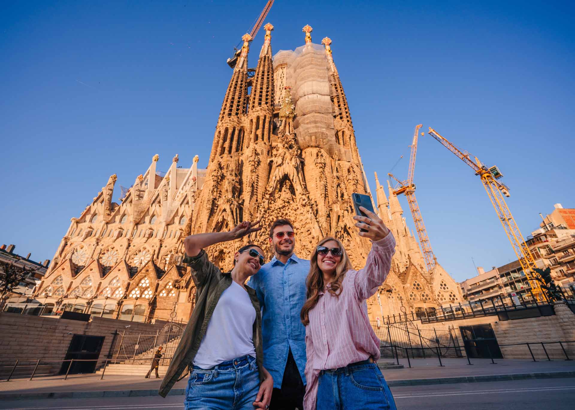 A Must-See in Barcelona: The History and Art of Sagrada Familia