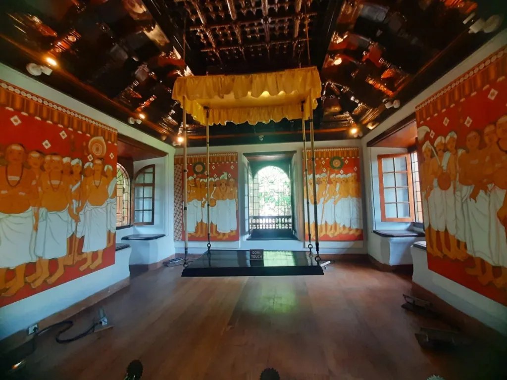 From Cochin: 3-Night/4-Day Kerala Tour with Houseboat