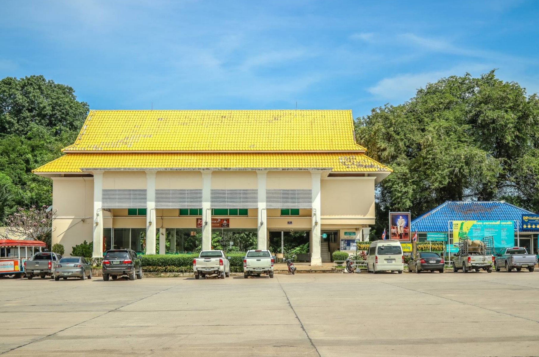 Raja Ferry Public Company Limited at Donsak Pier