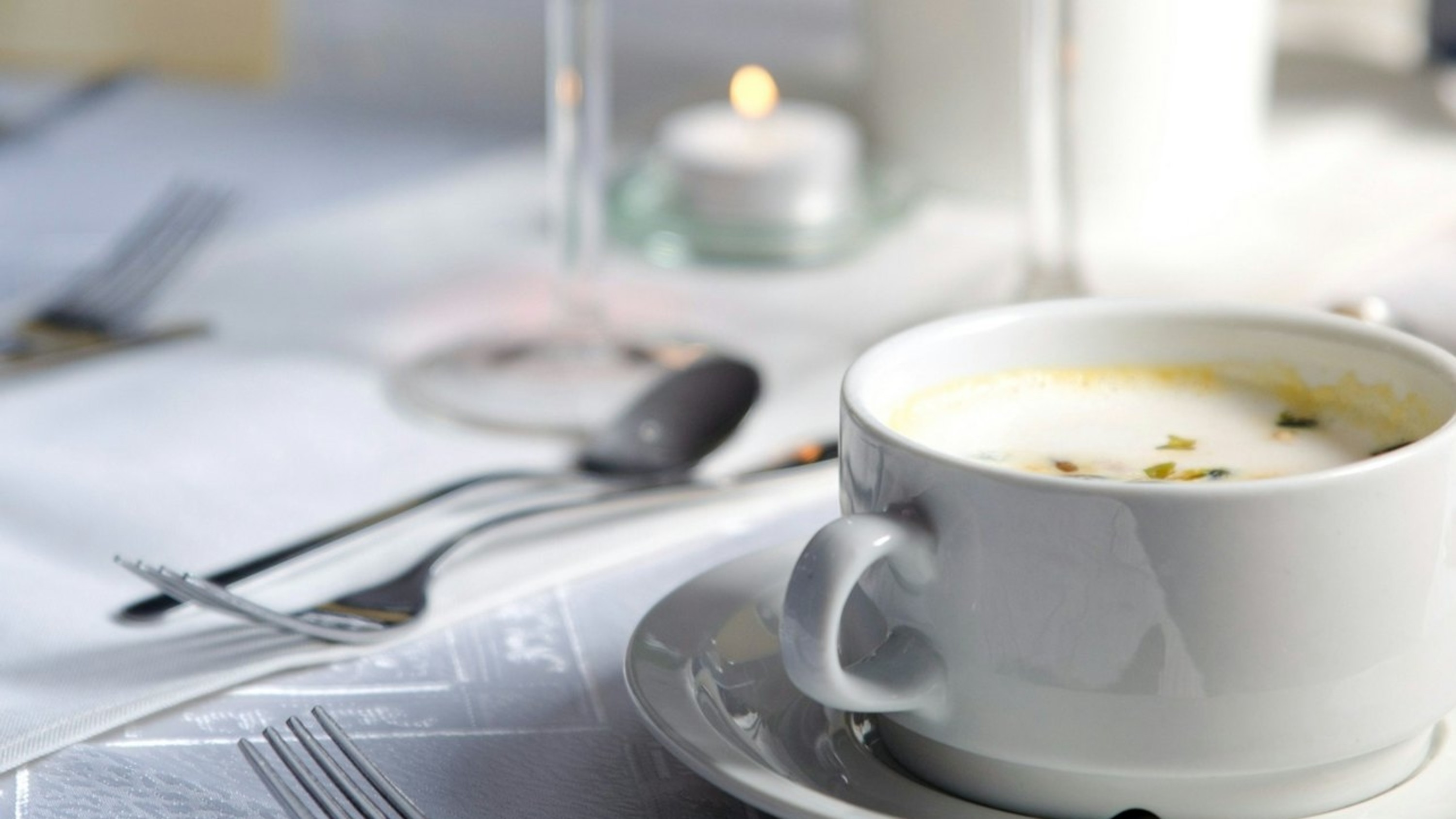 Indulge in a delectable 4-course dinner, featuring exquisite flavors and diverse menu options