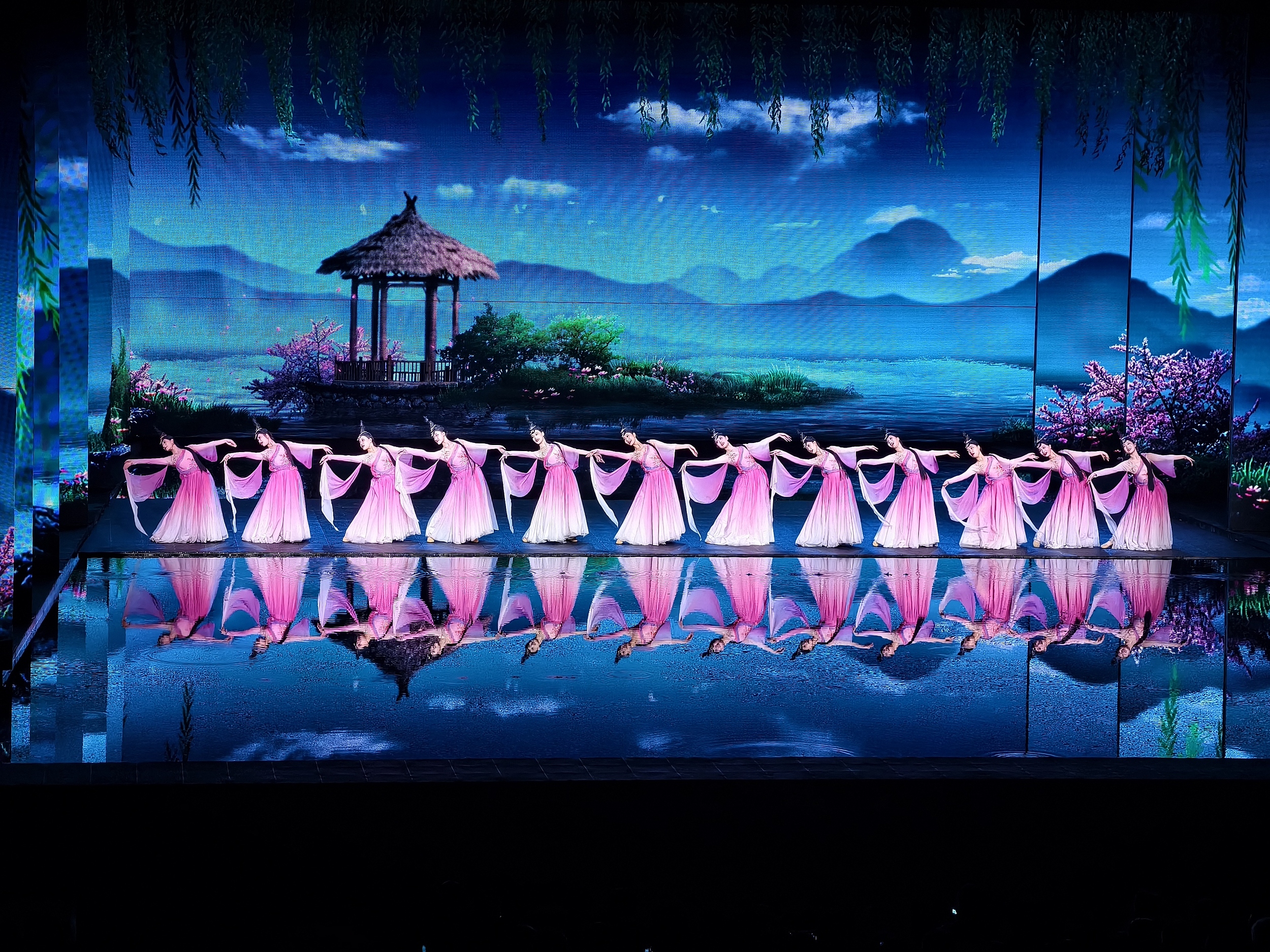 西安秦始皇兵馬俑+biángbiáng面DIY製作1日遊（贈送漢服體驗+可選表演駝鈴傳奇/千古情/長恨歌+二環內上門接）
