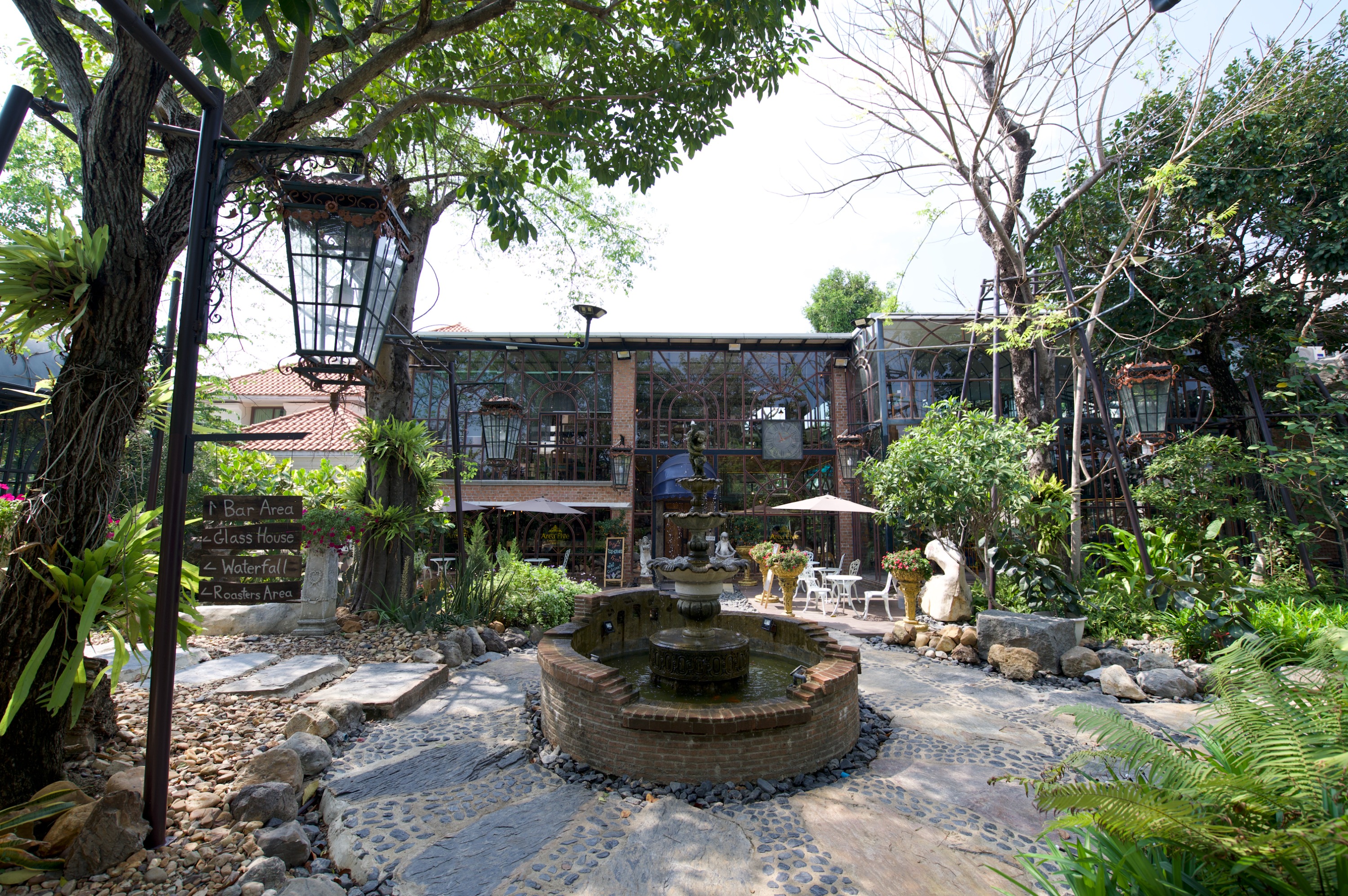 Area Five Cafe and Eatery（第五區咖啡館和餐館）