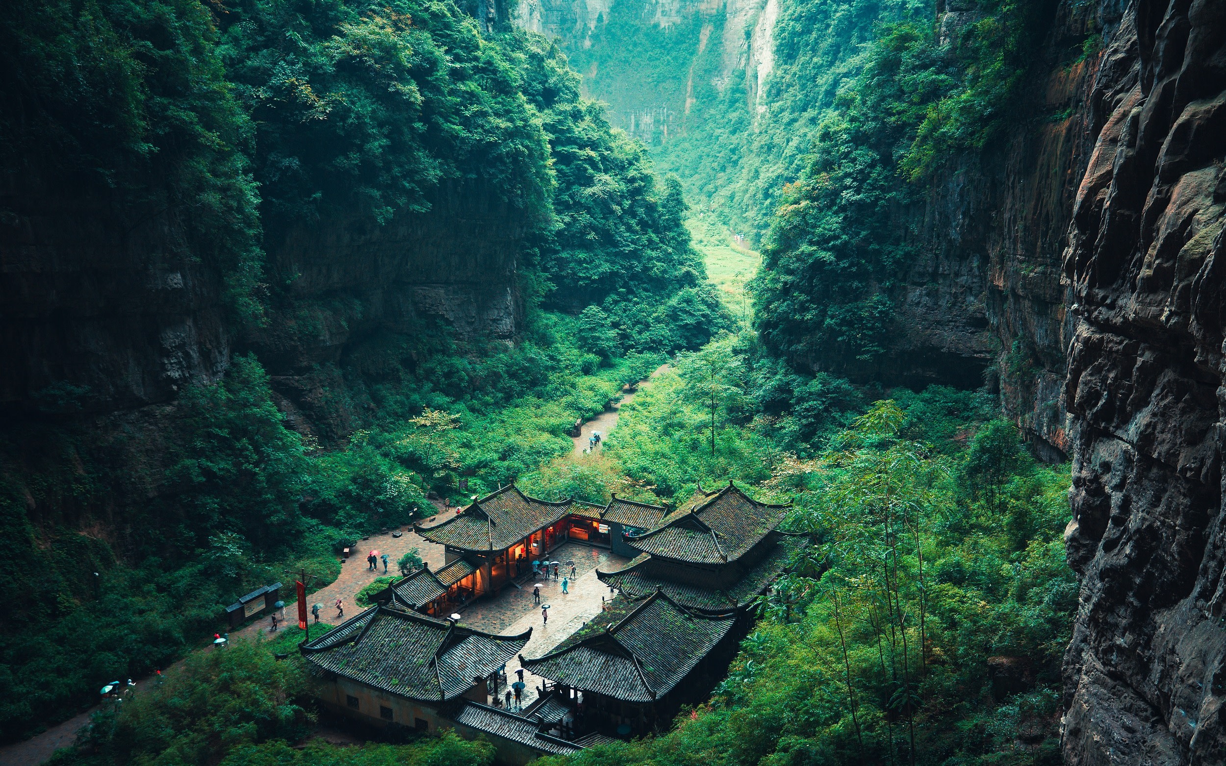 Chongqing Three Natural Bridges & Longshui Gorge Day Tour