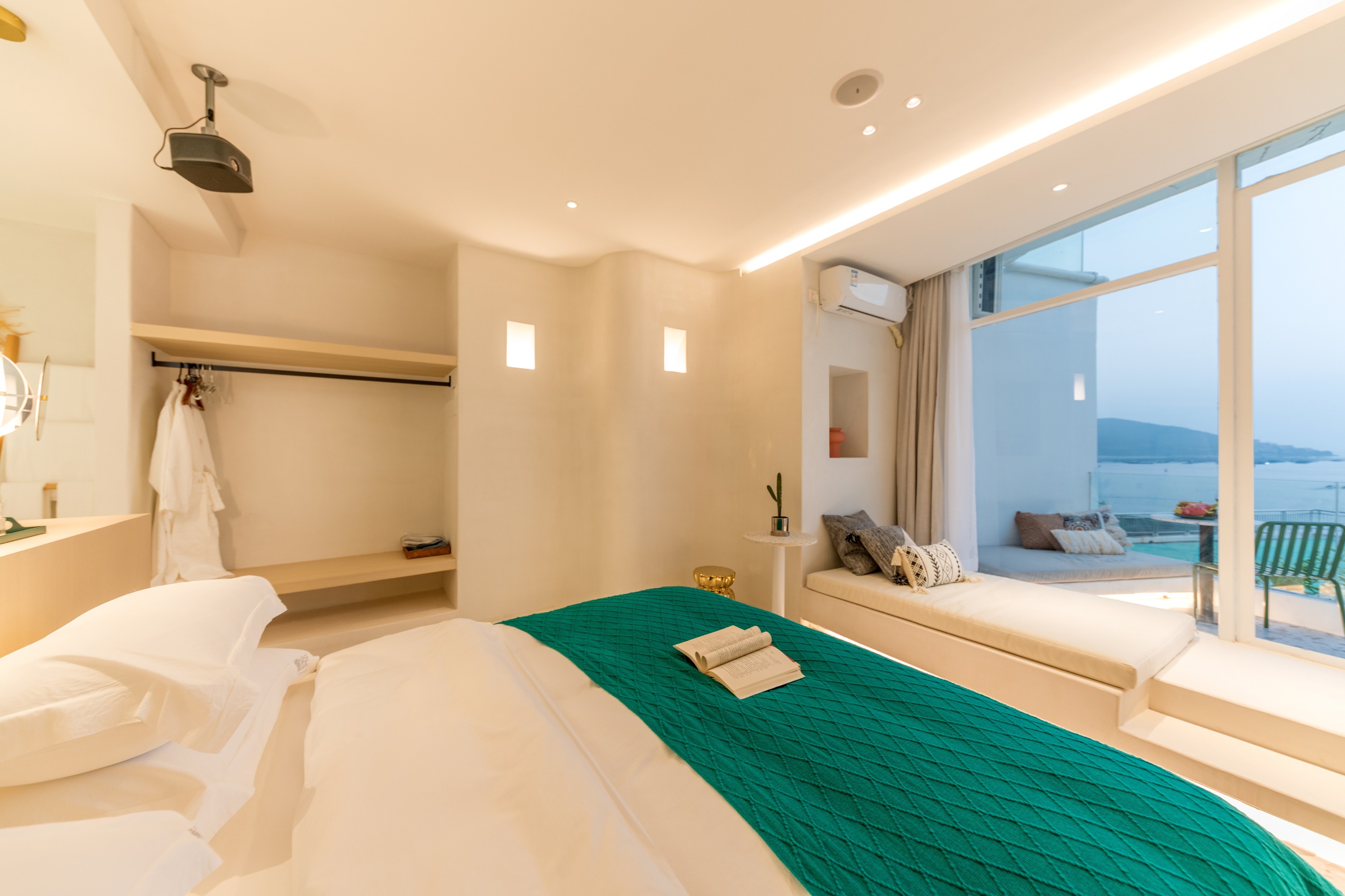 Building B Yihan Ocean View Terrace Queen Room