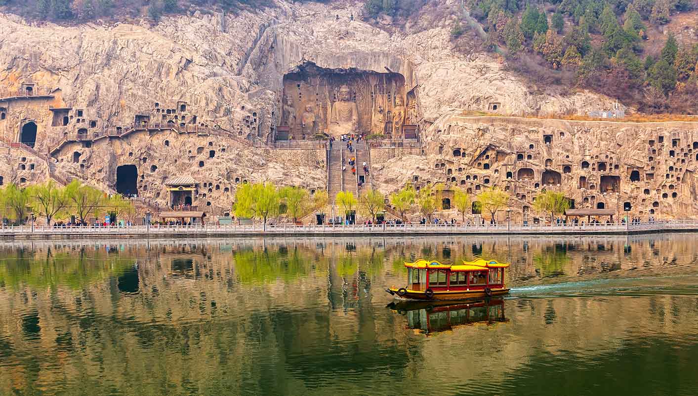 Luoyang Must-See: Shaolin Temple & Longmen Grottoes One-Day Tour
