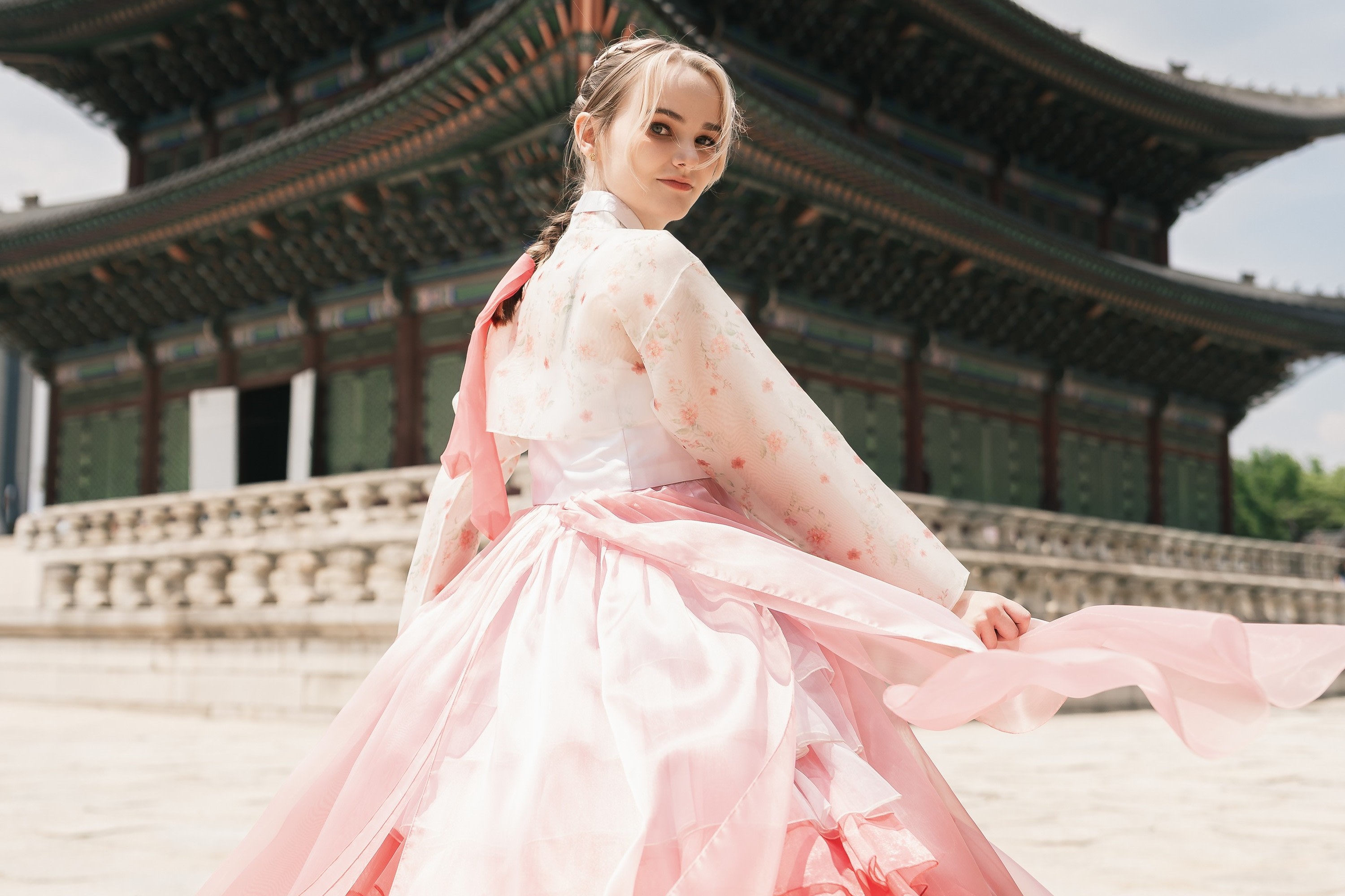 Seoul Private Hanbok Photoshoot at Gyeongbokgung Palace