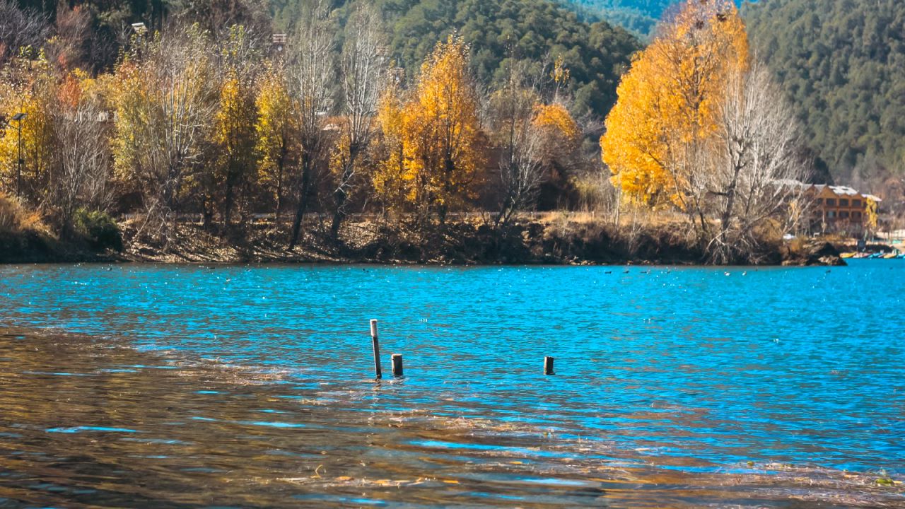 Surrounding scenic spots