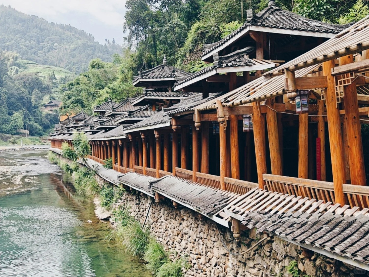 Three-day tour of Guilin Yangshuo + Yulong River + Longji Scenic Area (private chartered tour + including tickets + Li River three/four-star cruise ship + Yangdi bamboo raft + Impression Liu Sanjie + Ten Mile Gallery + Xiangong Mountain + Jinkeng Cableway