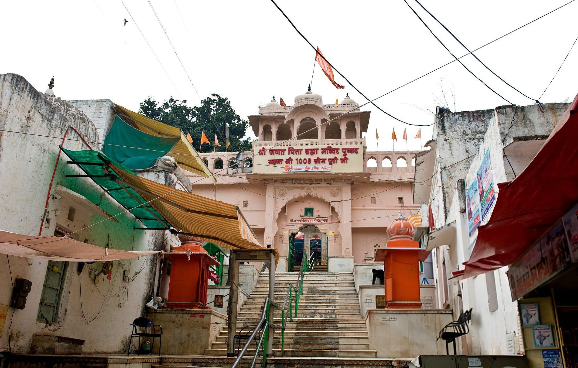 Exploring Holy Pushkar: Spiritual Walk with a Local Guide