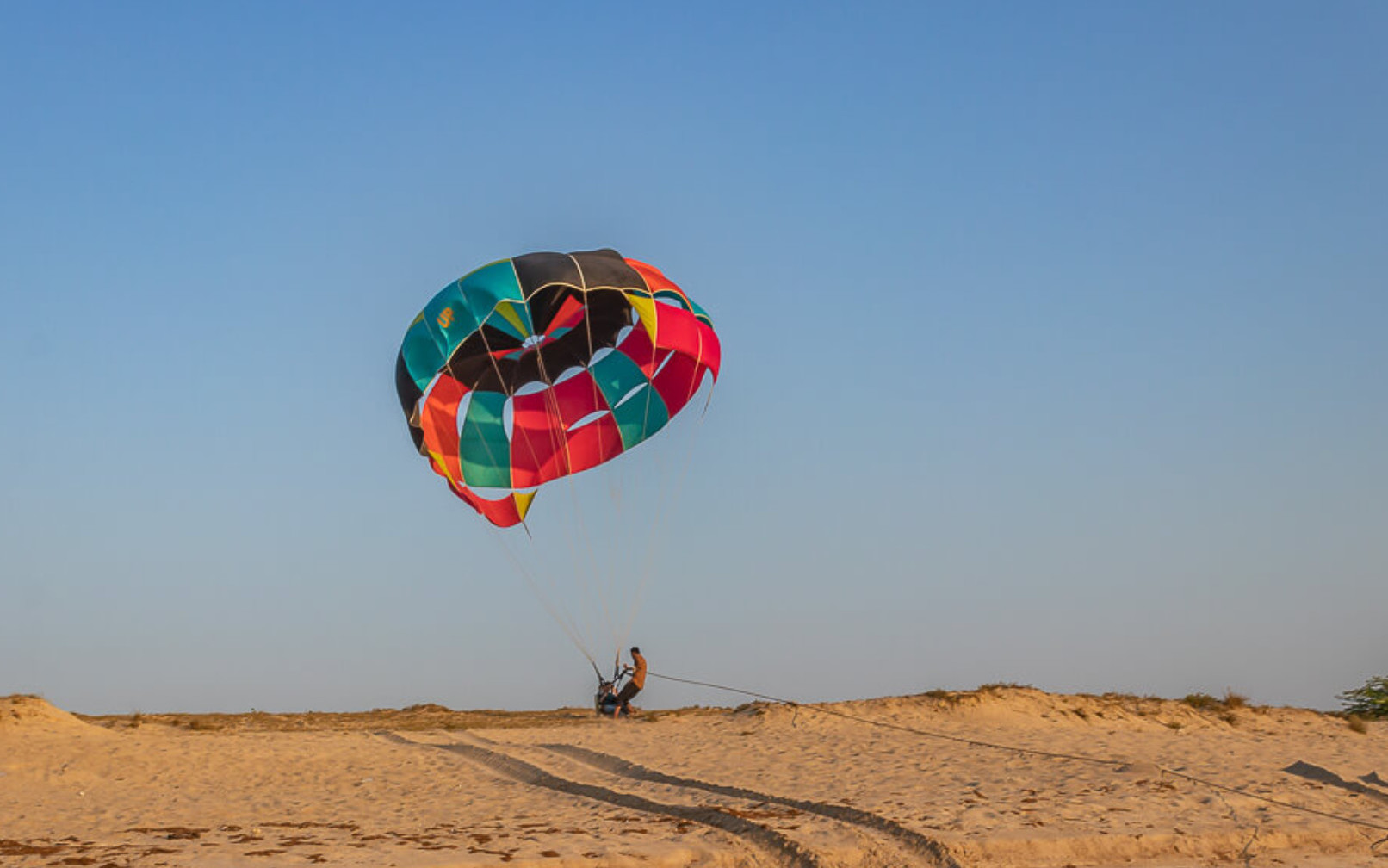 Dwarka: Parasailing Activity