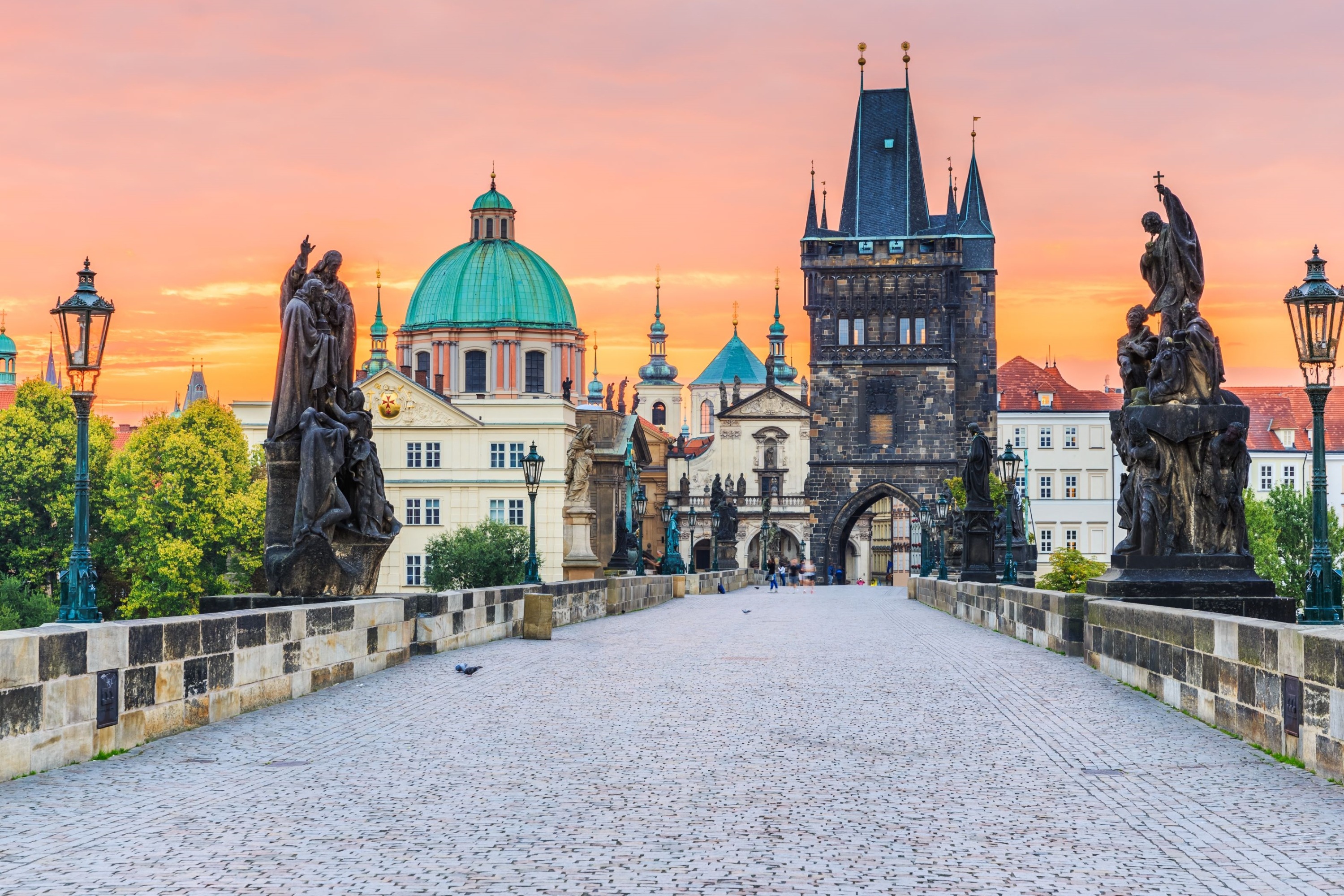 Old Town and Jewish District Walking Tour in Prague