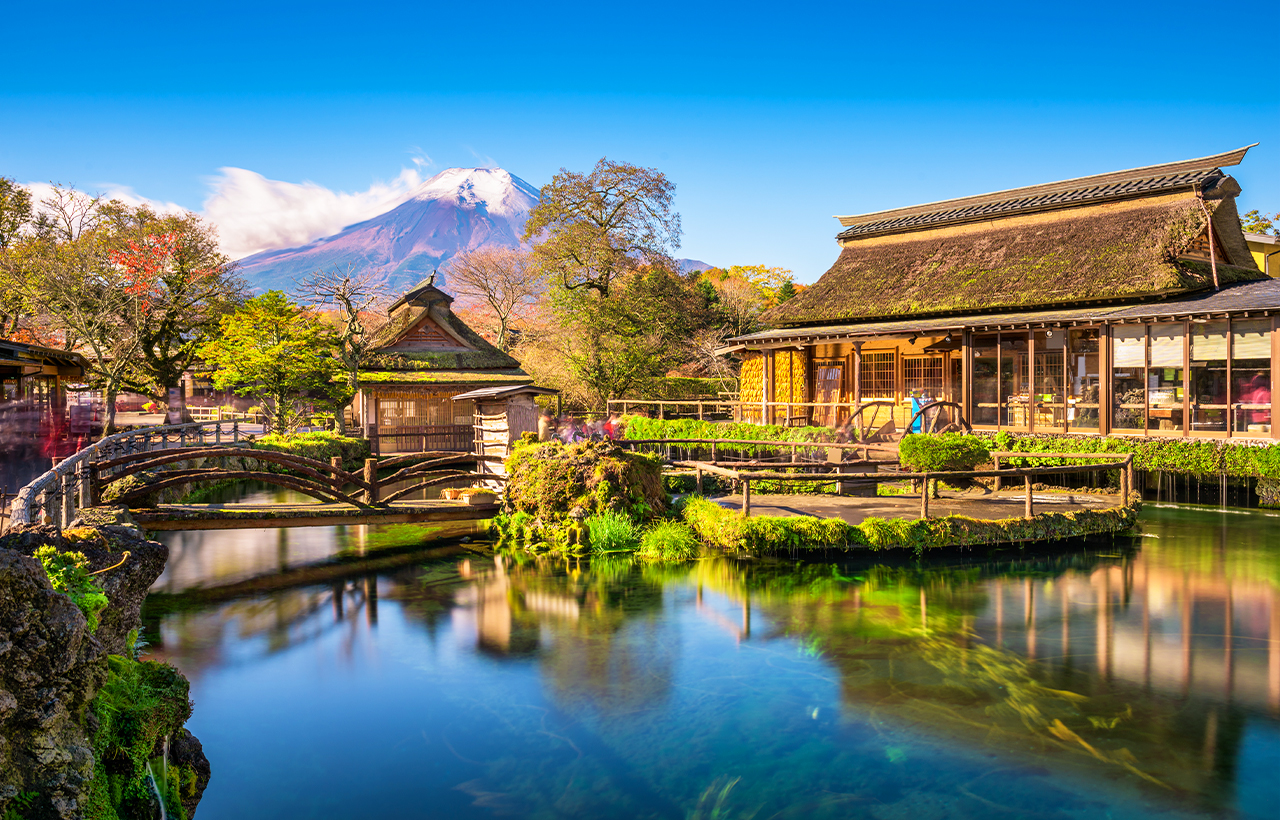 網紅打卡勝地-新倉山淺間公園&日川時計店&忍野八海&河口湖大石公園&河口湖楓葉迴廊
