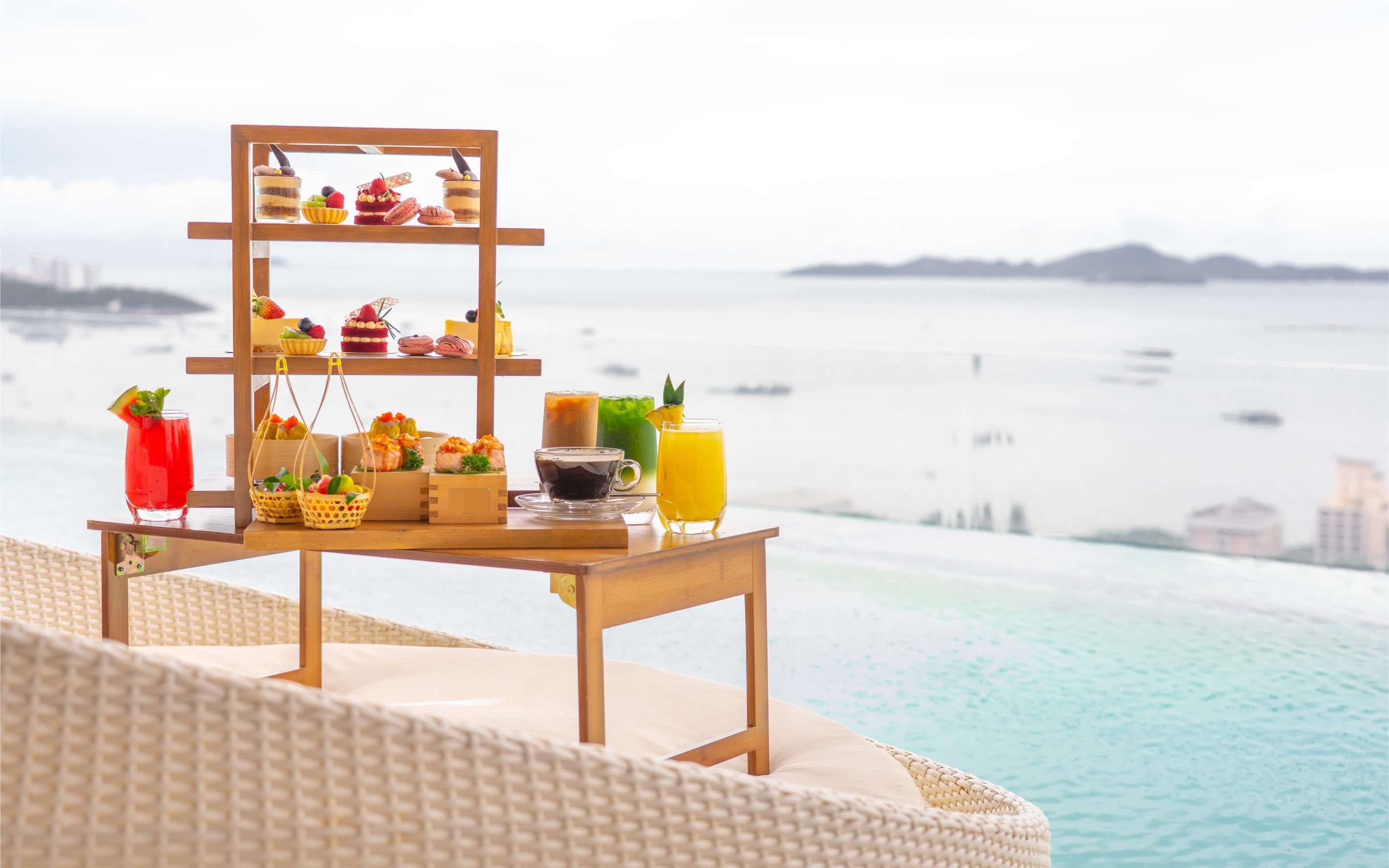 Afternoon Tea at Barracuda Sky Gala Rooftop Bar, Akara Hotel Pattaya