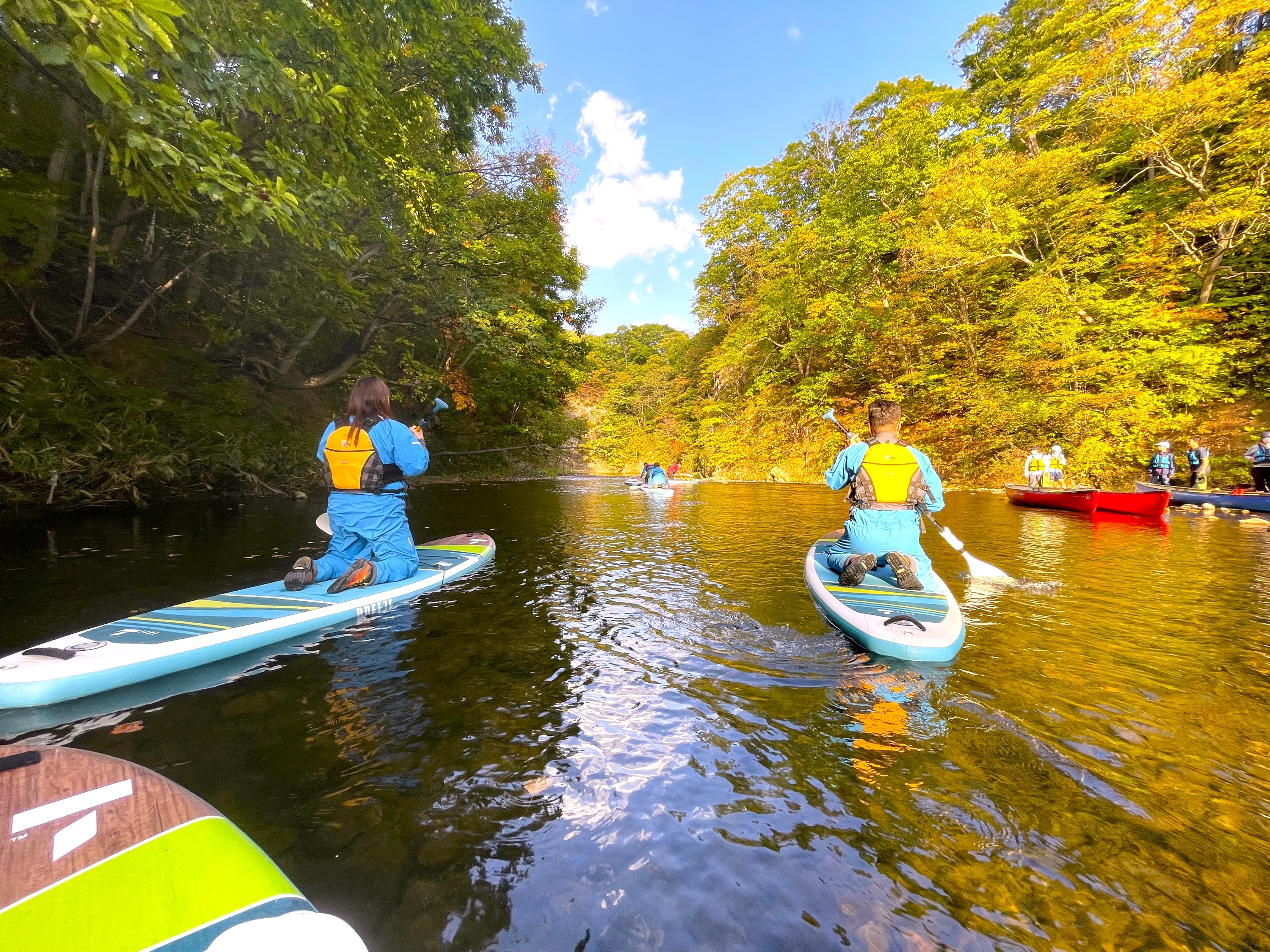 Jozankei SUP Experience in Sapporo with Autumn Leaves Viewing