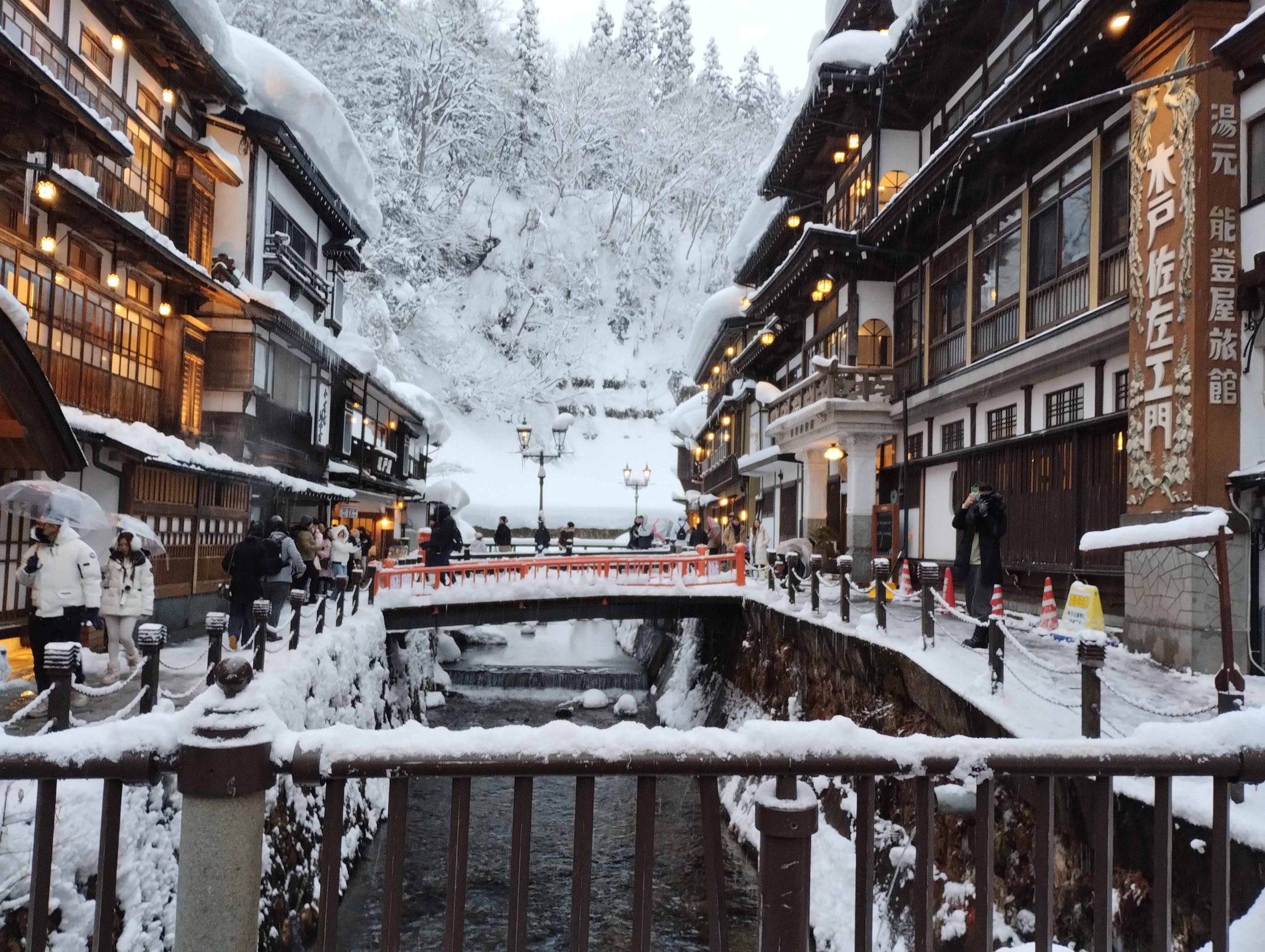 夏季綠意盎然，更是享受足浴和美食巡禮的最佳時節。