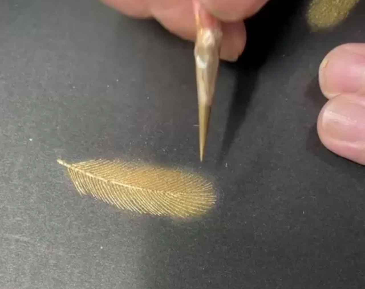 KinsaiGoldCraft: Create Tradition with Tsutsugaki Technique