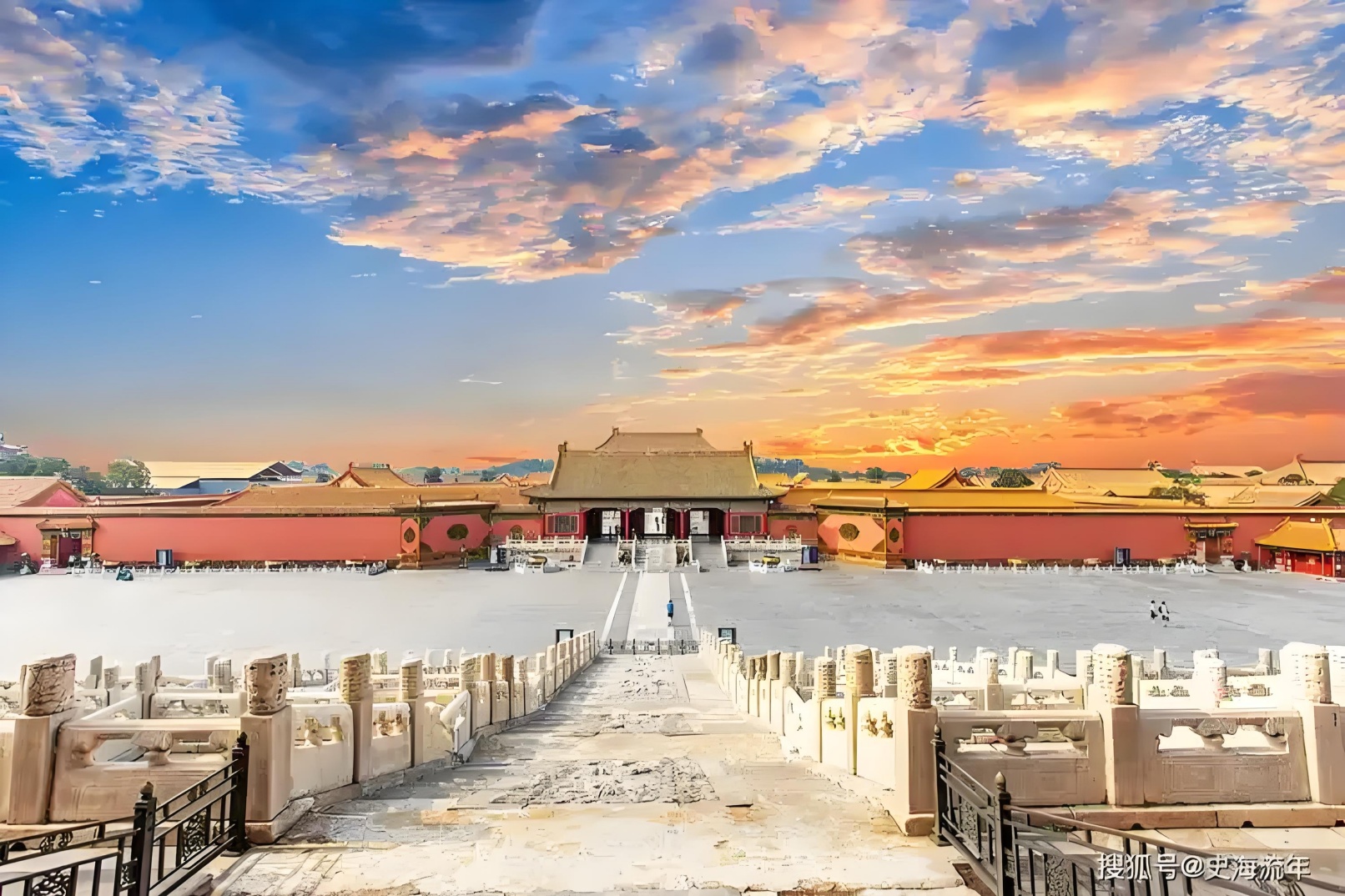 Visit Beijing, watch Peking Opera, eat roast duck, see giant pandas, and taste special food attractions
