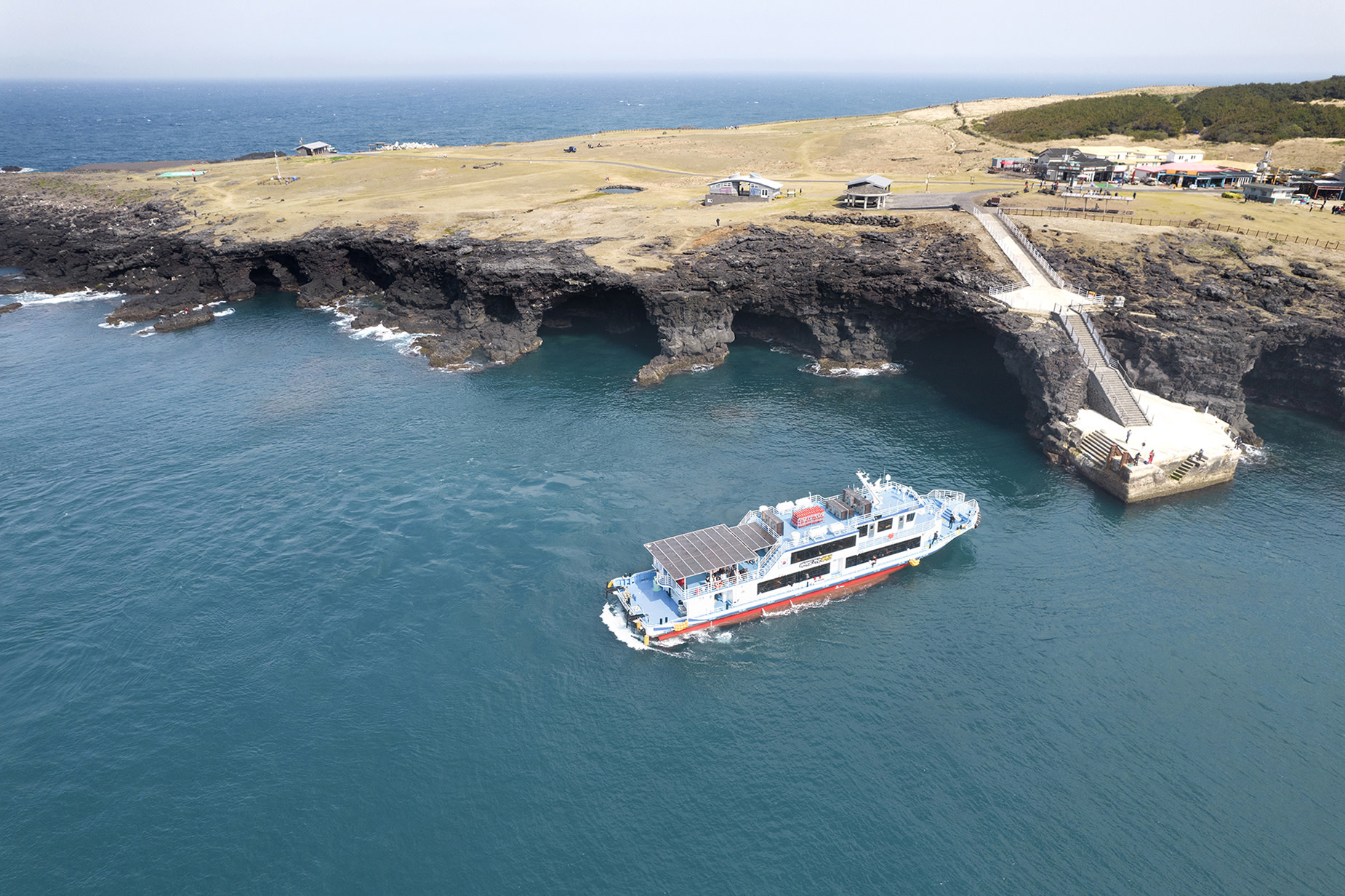Classic Southern Jeju Island Day Trip: Marado Island, Yongmeori Coast, Daepo Jusangjeolli Cliff