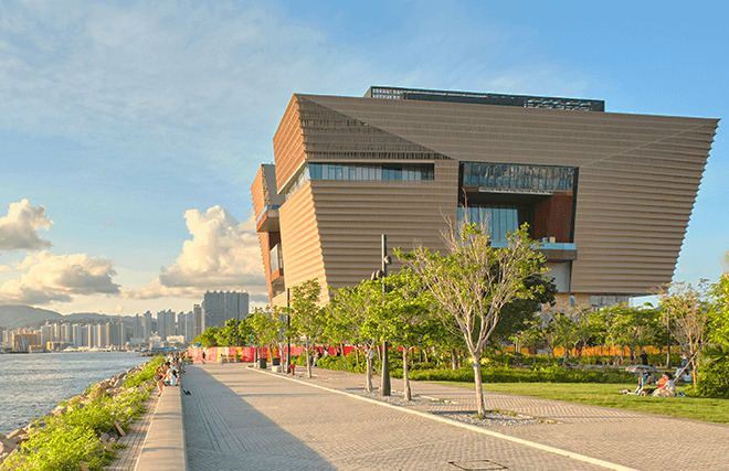 Cultural Tour of Historical Relics and Heritage - Hong Kong Palace Museum "Staring at Sanxingdui" 