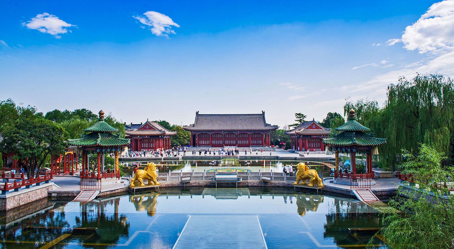 5 days and 4 nights group tour in Xi'an (recommended tour for 144 transit visa, small group with up to 9 people, Terracotta Warriors + Huaqing Palace + Huashan + Tang Dynasty City, free shadow play + Hanfu experience)