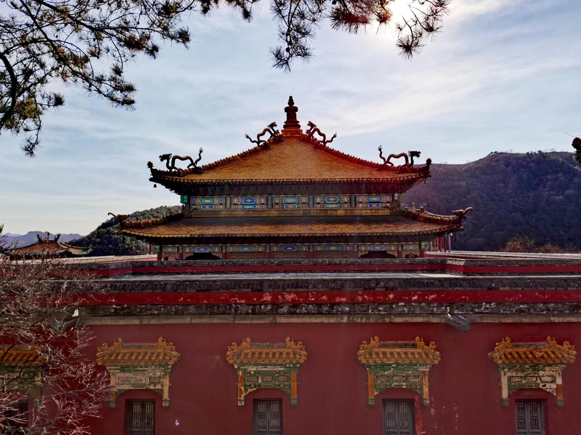 北京動車往返河北承德三日遊（皇家避暑山莊+普寧寺+千手千眼觀世音+小布達拉宮普陀宗乘之廟+磬槌峰丹霞地貌+世界最高木雕）